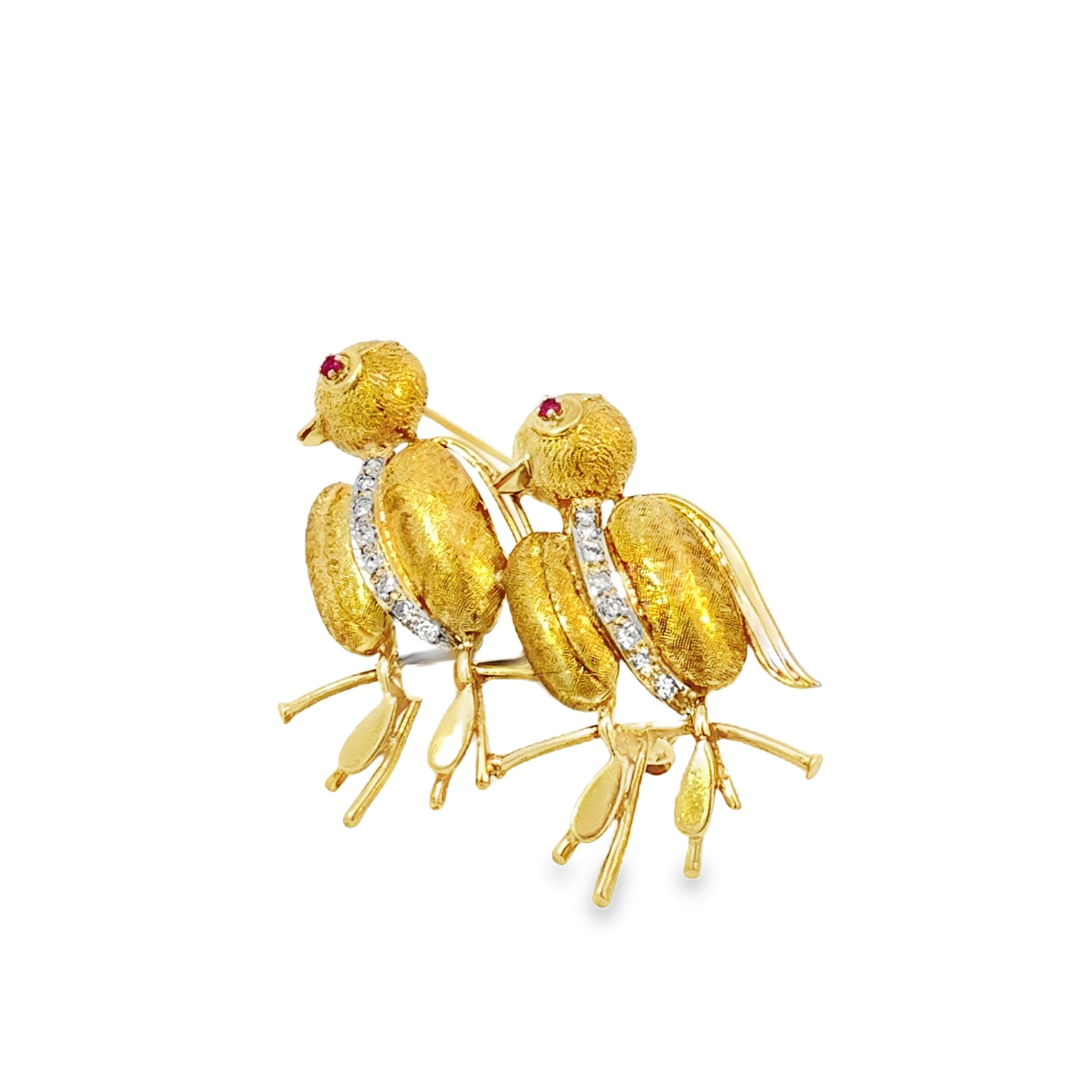 Retro 18K Gold Love Bird Brooch Pin with Diamonds and Ruby Eyes im Angebot 5