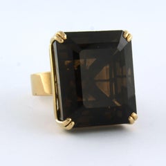 Anillo de cóctel retro de oro rosa de 18k con cuarzo ahumado, de alrededor de 1950, 26 ct