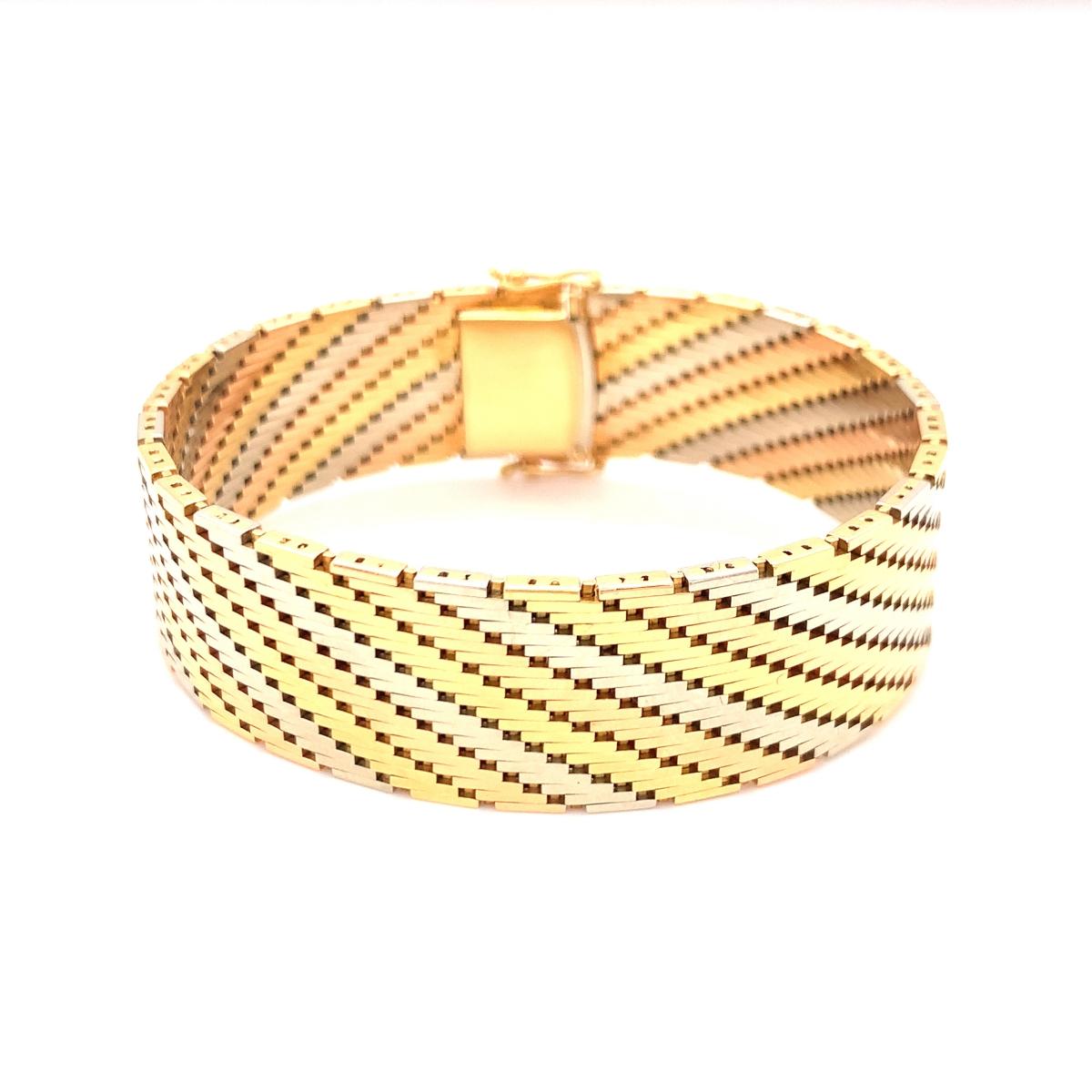 Bracelet rétro en or tricolore 18k, circa 1940s Bon état - En vente à Beverly Hills, CA
