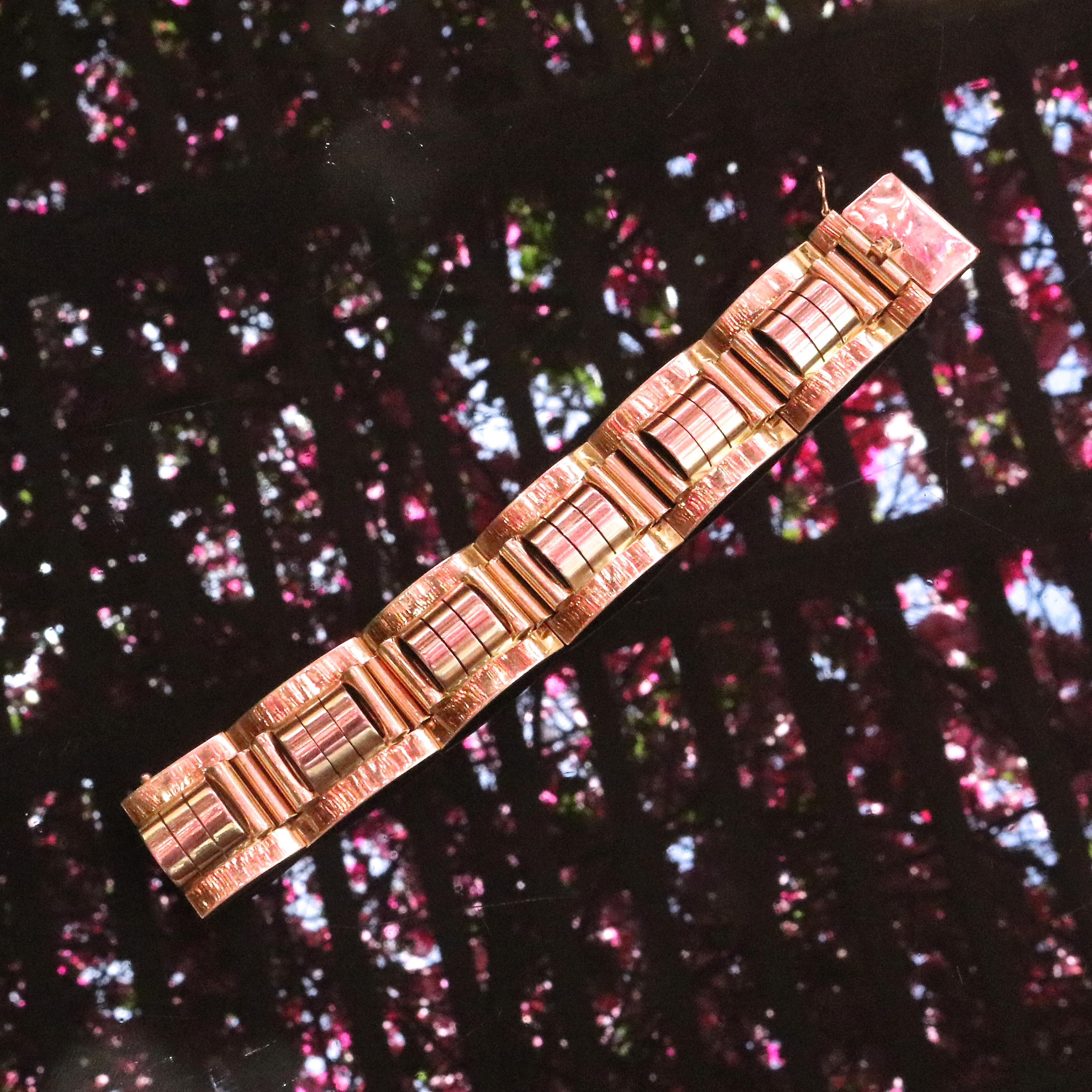 Everything you love about film noir, black and white photographs are represented by this bold retro bracelet. 18k yellow & rose gold. Weighs 115 grams.
Our 1stdibs Recognized Dealer/Platinum Seller Guarantees: 
7 day return policy for full cash