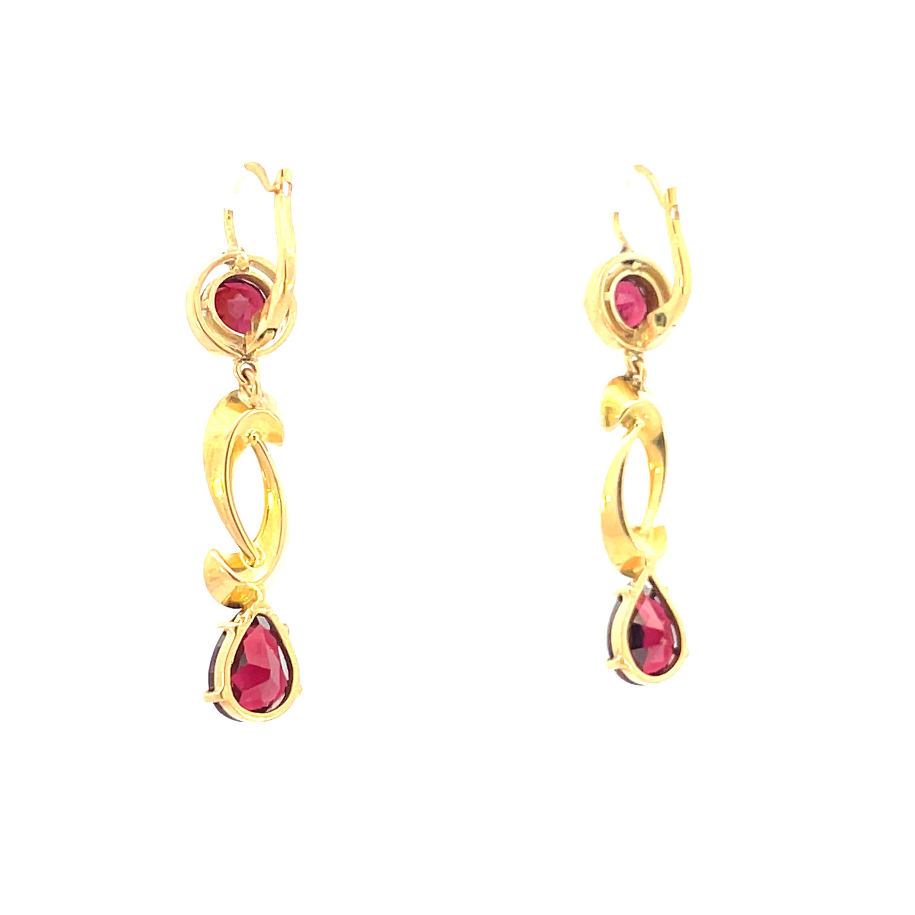 18k gold garnet earrings