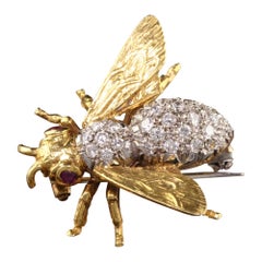 Retro 18K Yellow Gold and Platinum Diamond and Ruby Bee Pin