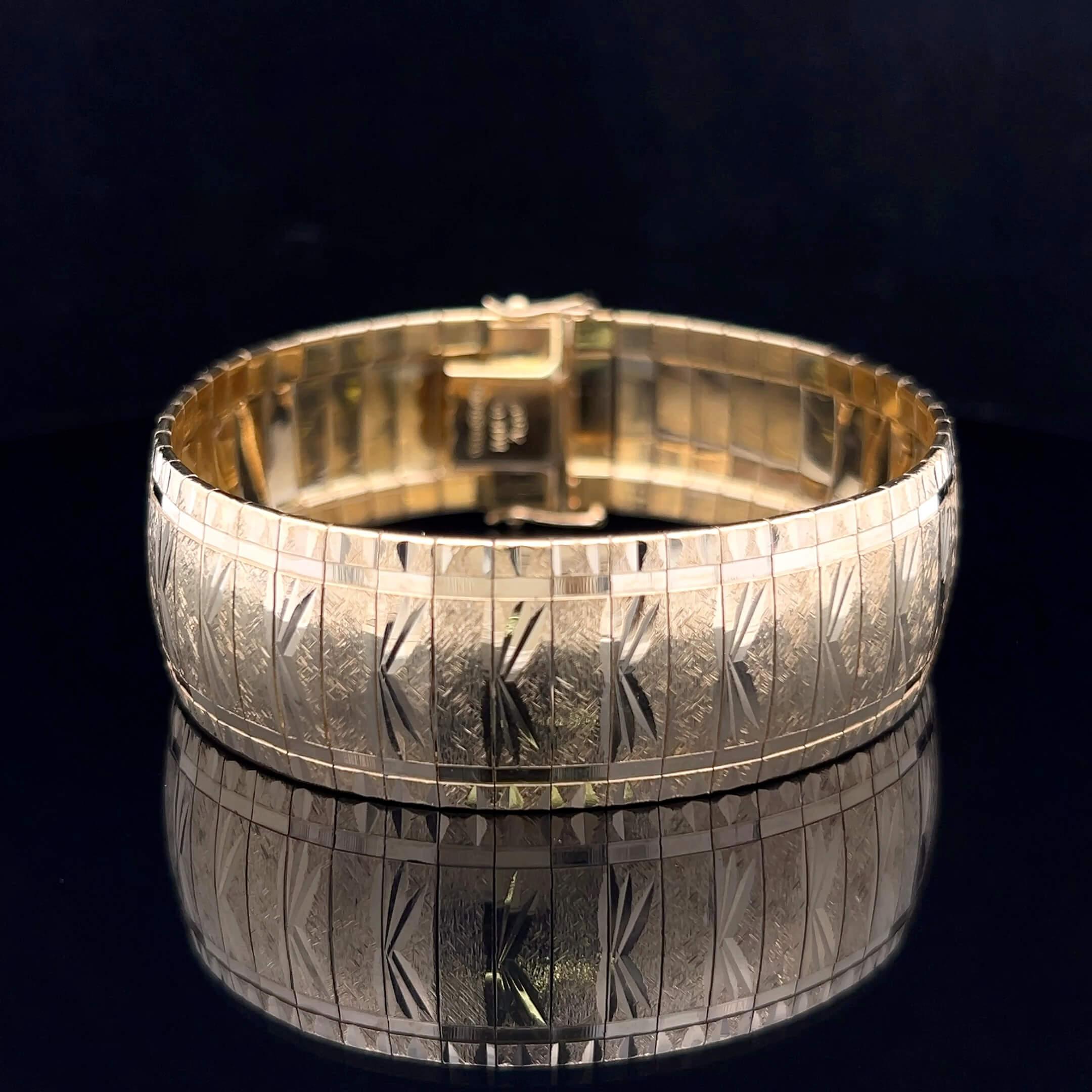 Rétro Bracelet rétro en or jaune 18k Circa 1970 en vente