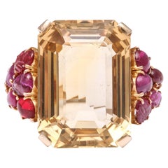 Vintage 18K Yellow Gold Carved Ruby Citrine Ruby Ring