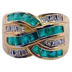 Retro 18k Yellow Gold Emerald 
Diamond Ring