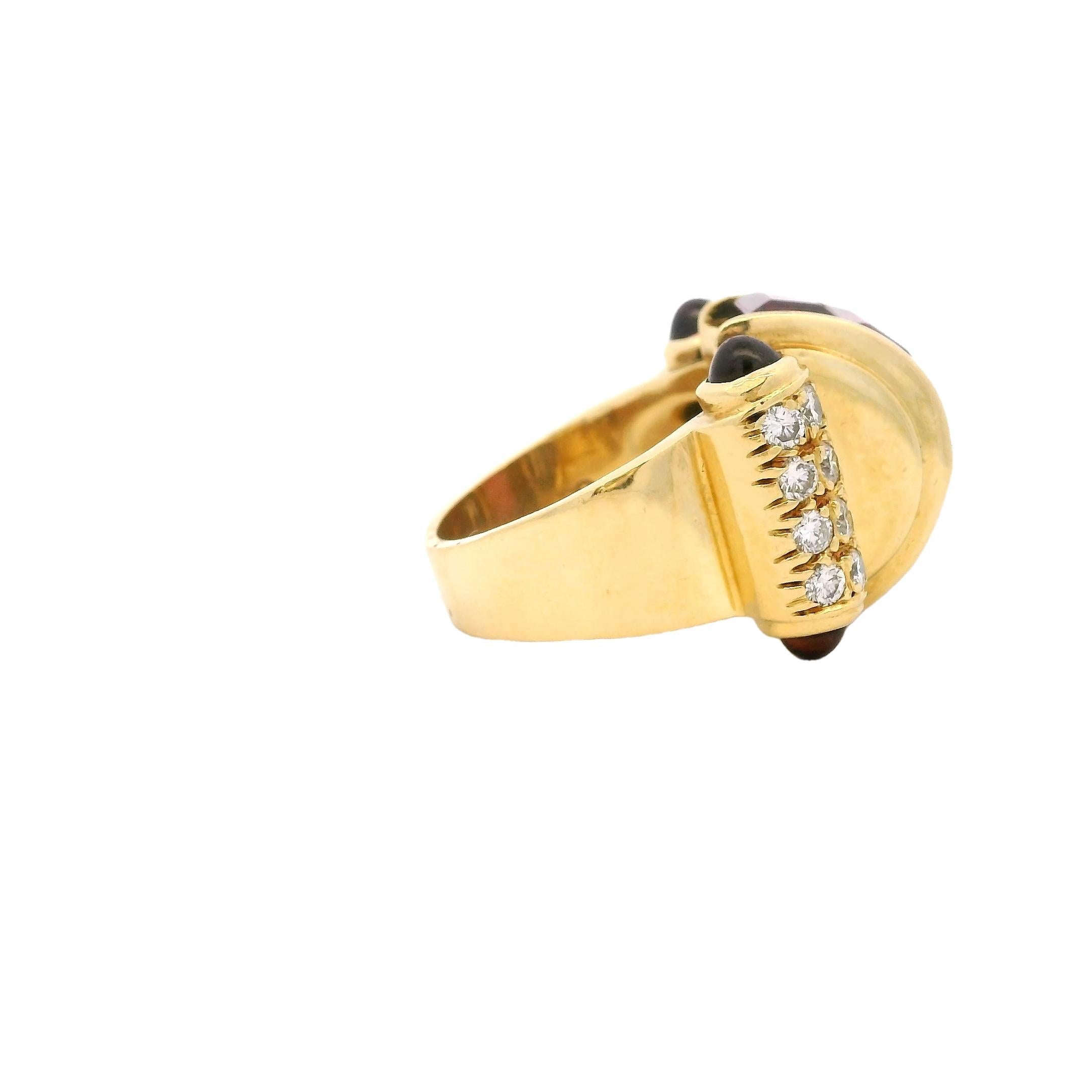 Bague rétro en or jaune 18 carats avec tourmaline cabochon de 2,0 carats et diamants de 1,20 carats Excellent état - En vente à Miami, FL