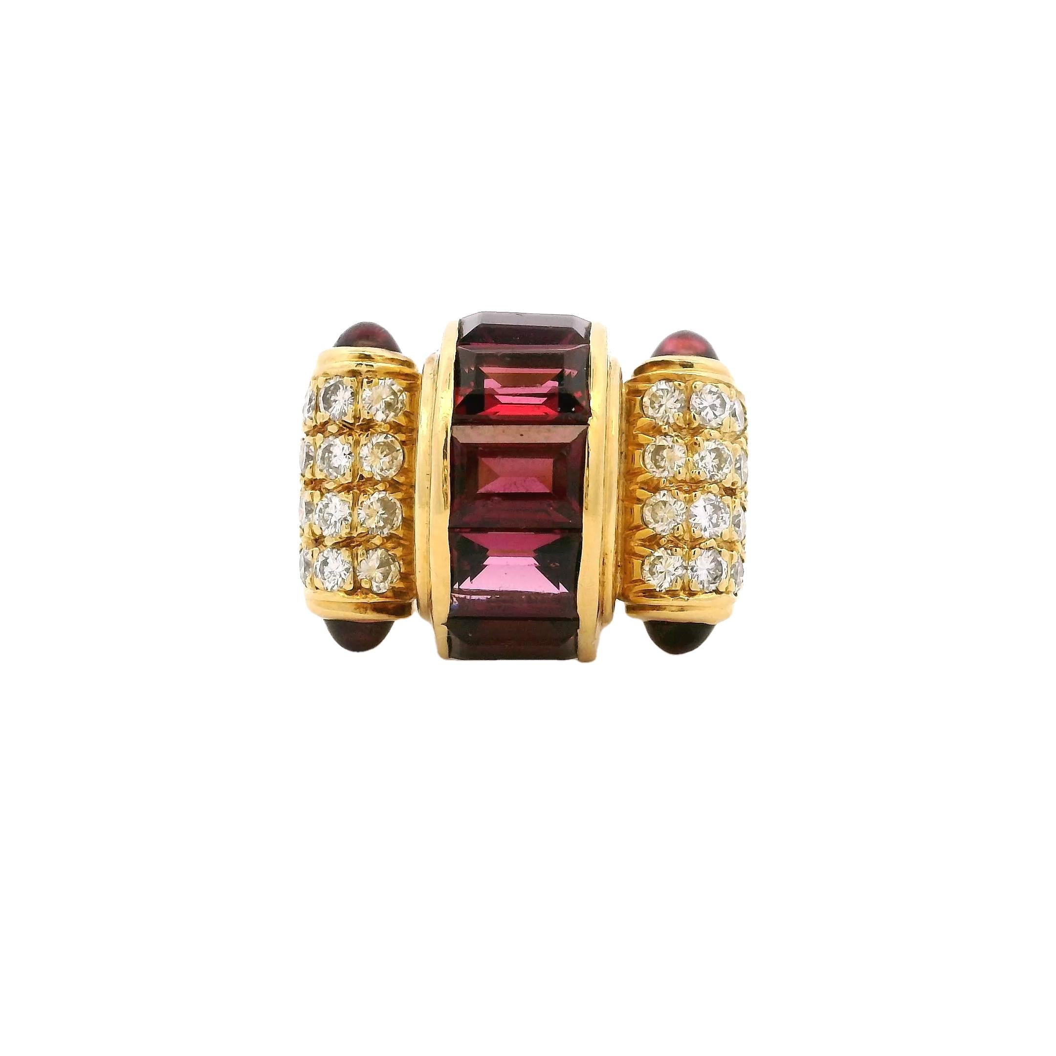 Bague rétro en or jaune 18 carats avec tourmaline cabochon de 2,0 carats et diamants de 1,20 carats en vente 1