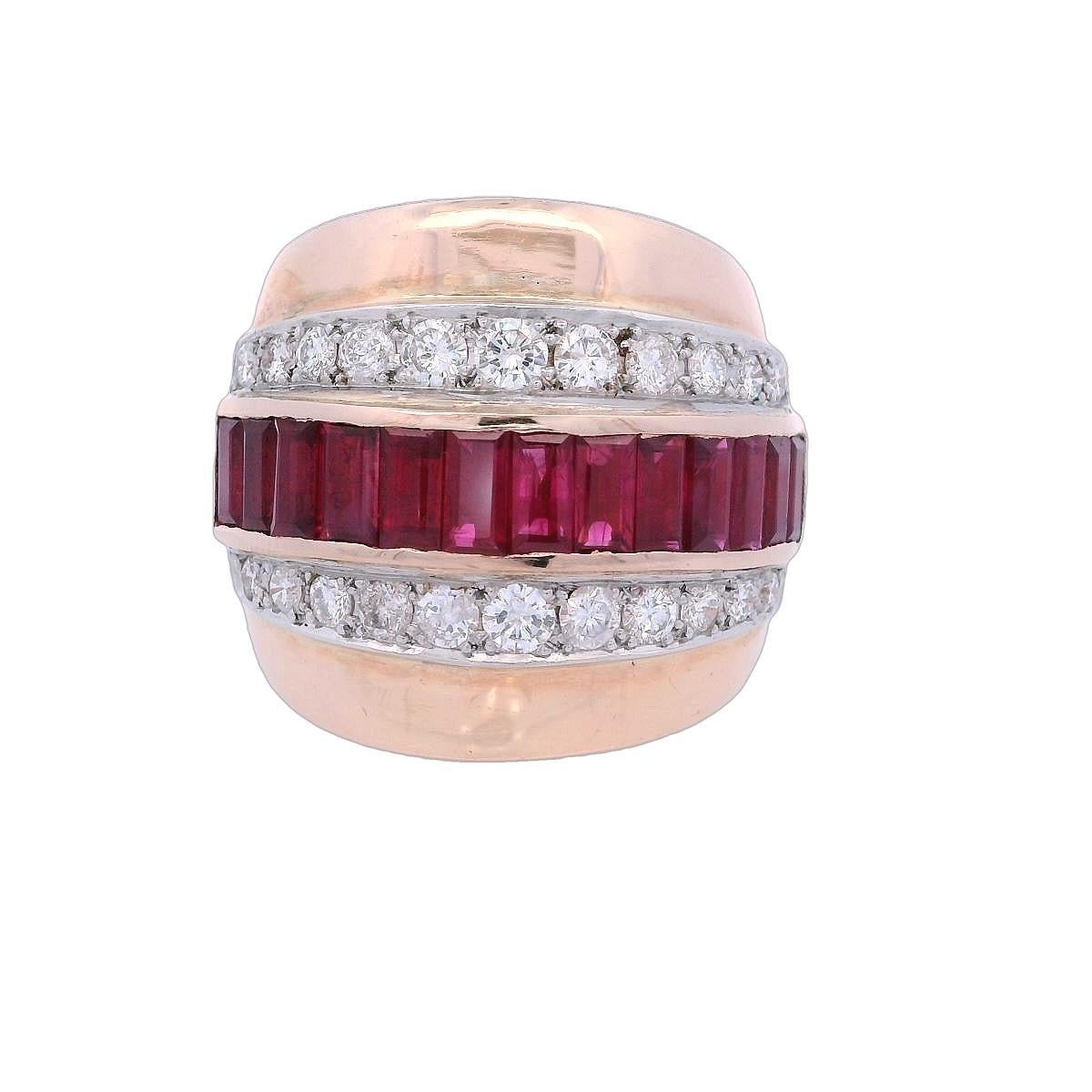 Rétro Bague rétro en or 18kt et platine avec rubis et diamants en vente