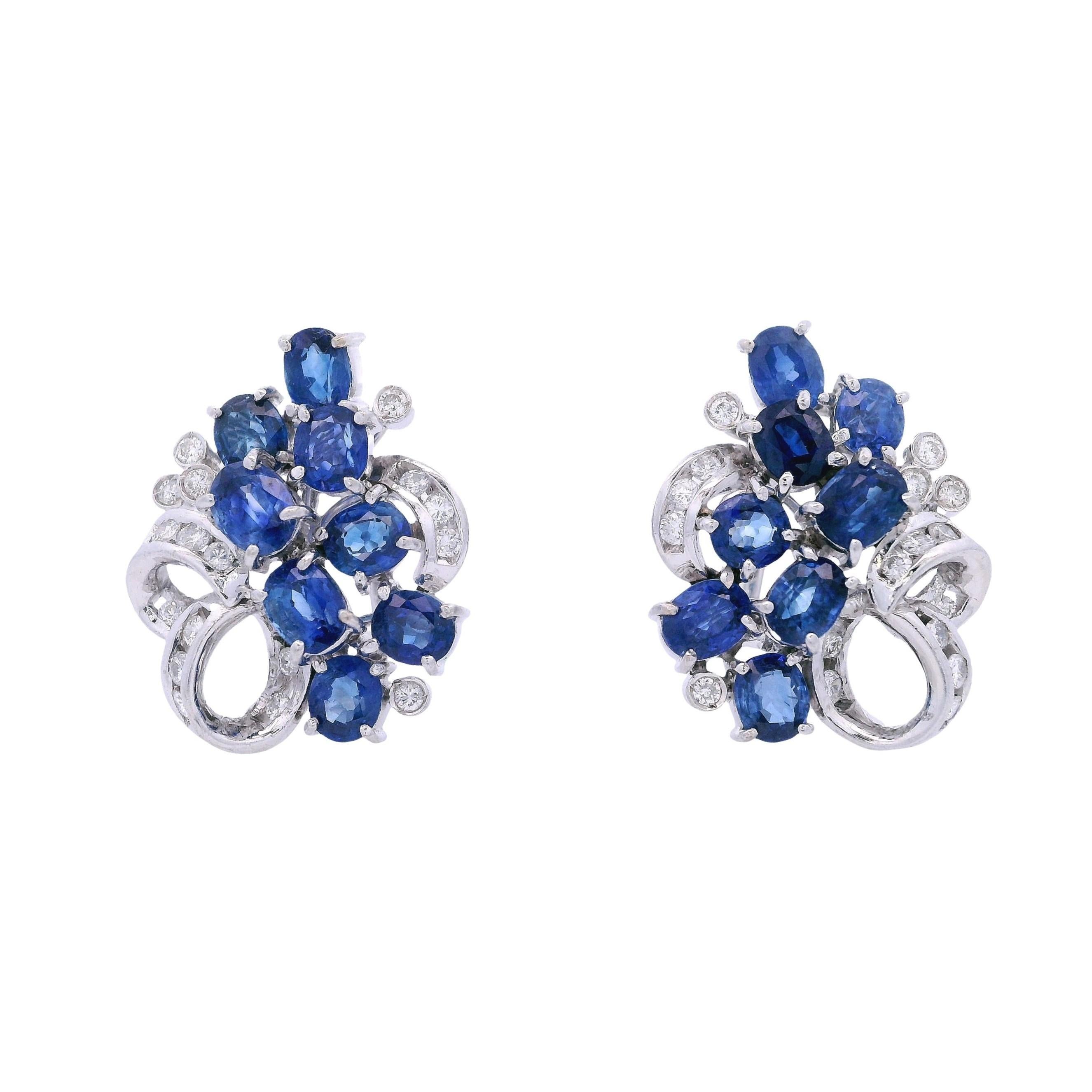 Retro Boucles d'oreilles et bague en or blanc 18kt avec saphirs bleus et diamants en vente 5