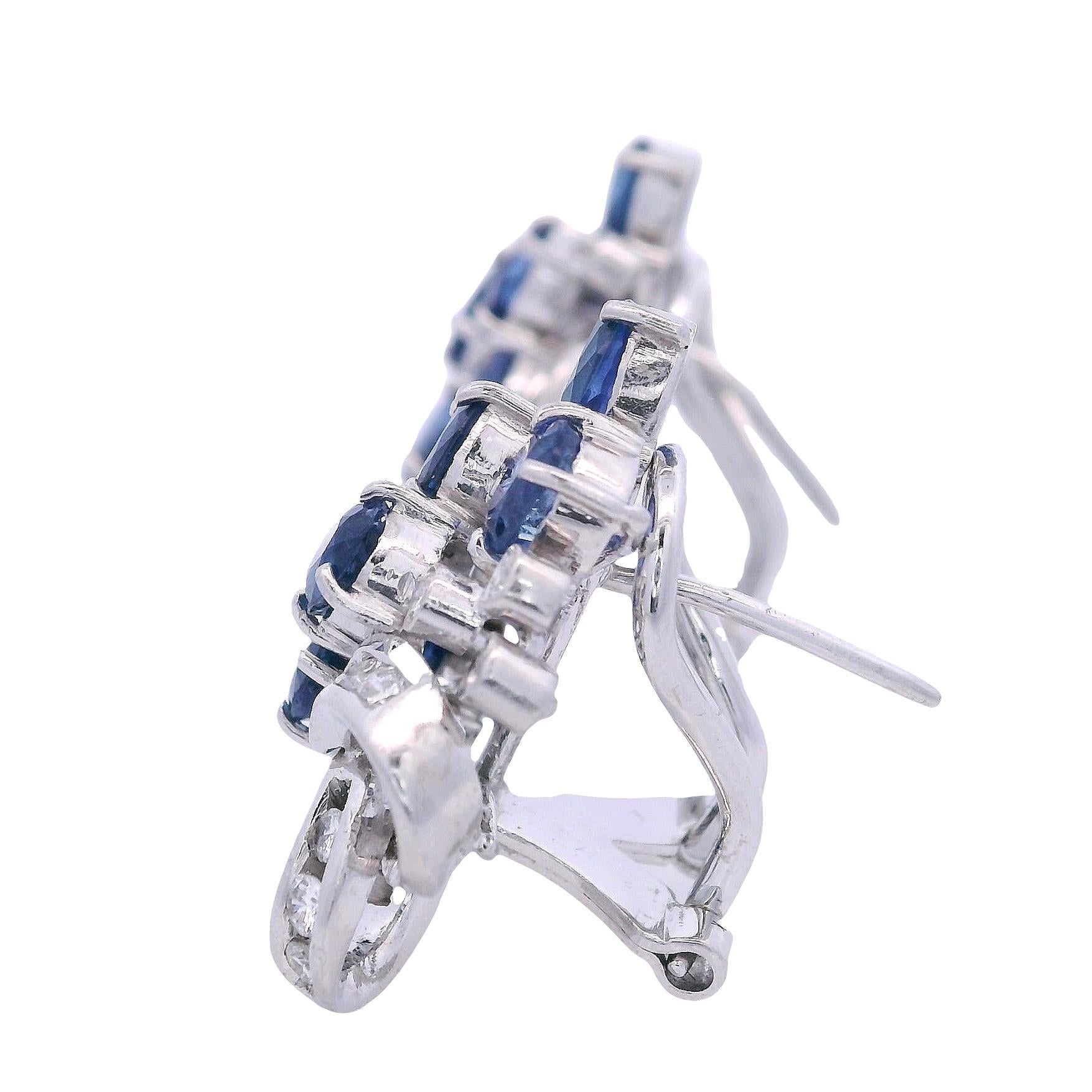 Retro Boucles d'oreilles et bague en or blanc 18kt avec saphirs bleus et diamants en vente 8