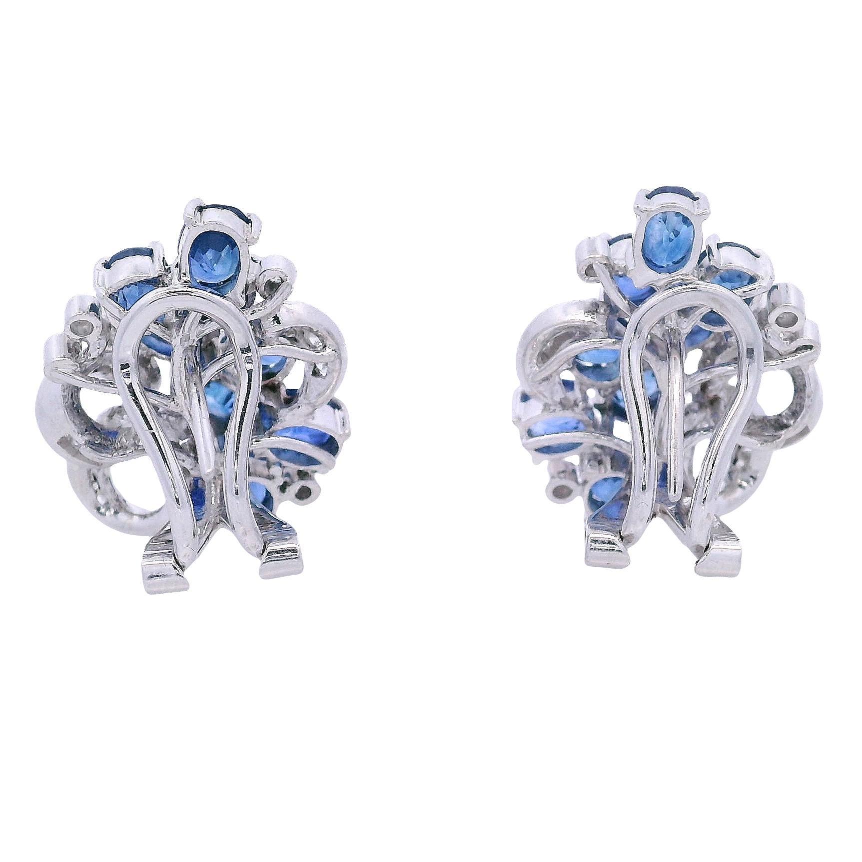 Retro Boucles d'oreilles et bague en or blanc 18kt avec saphirs bleus et diamants en vente 9