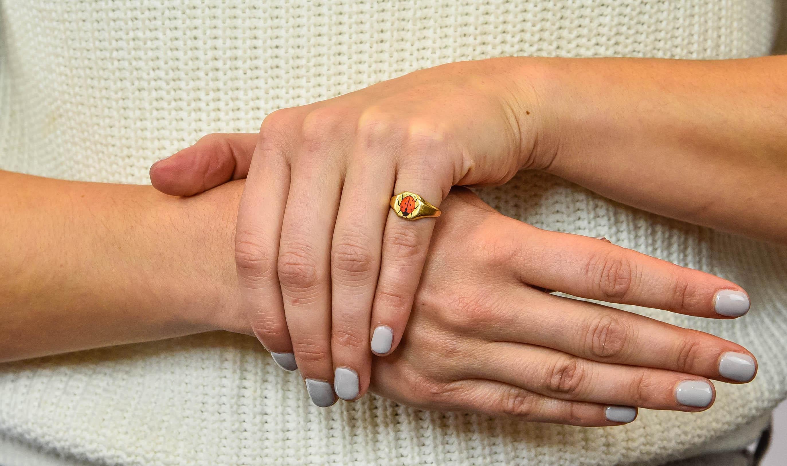 Retro 1938 Enamel 18 Karat Gold Ladybug Signet Pinky Ring 6
