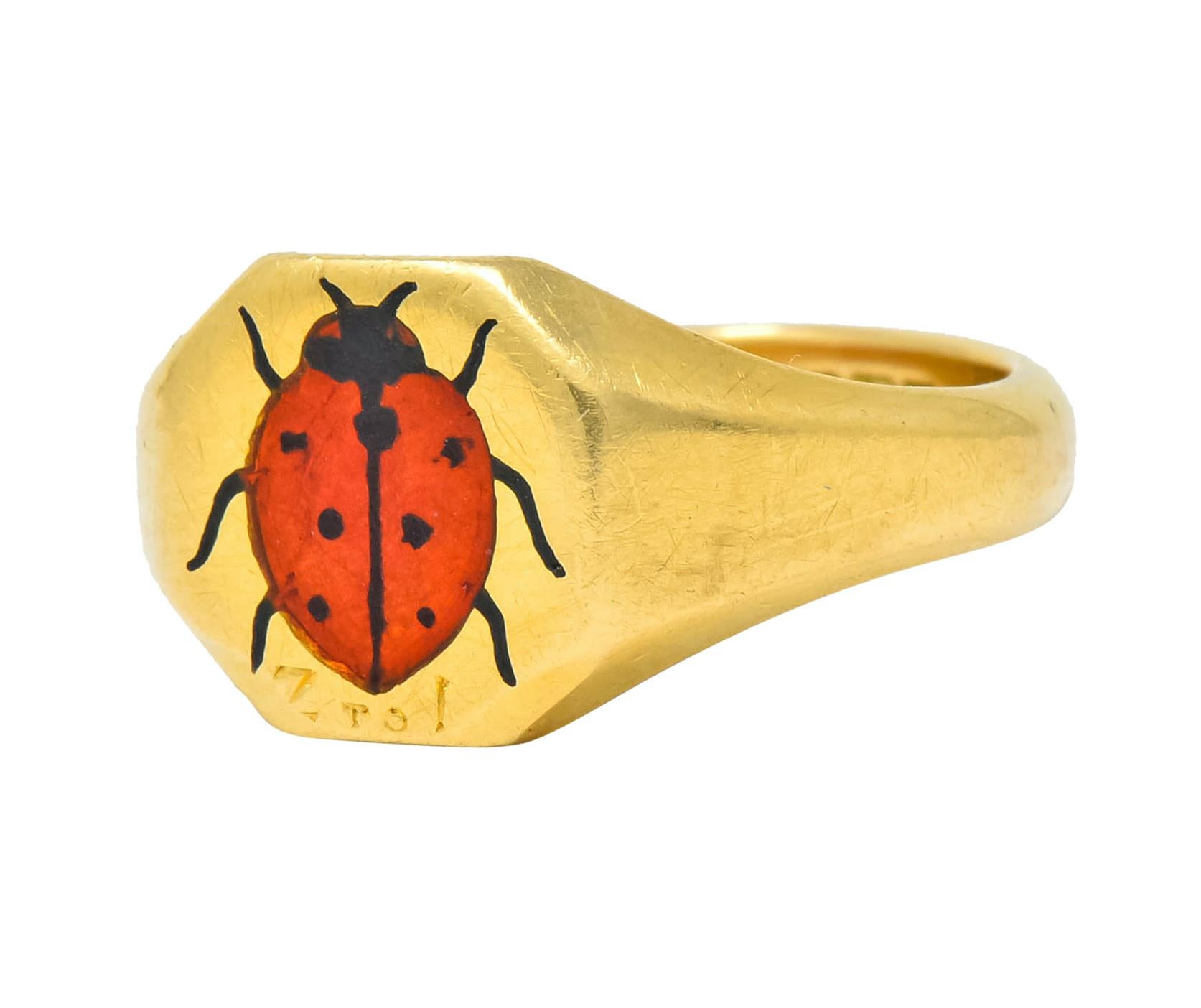 Retro 1938 Enamel 18 Karat Gold Ladybug Signet Pinky Ring In Excellent Condition In Philadelphia, PA
