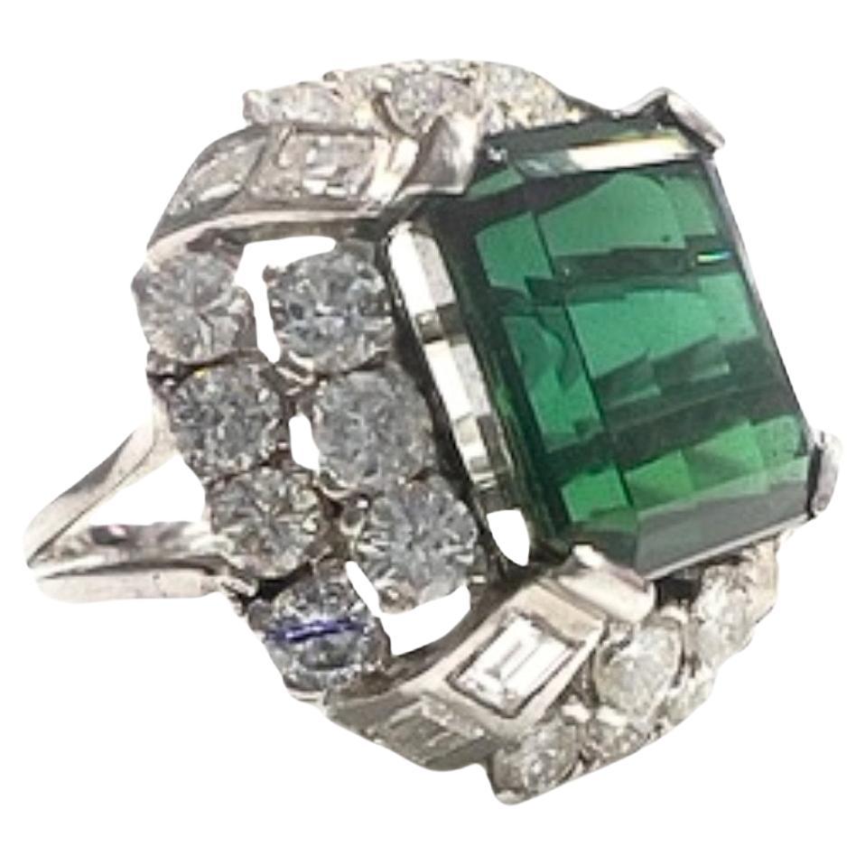 Anello retrò 1940-1950 in oro con diamanti e tormaline verdi in vendita