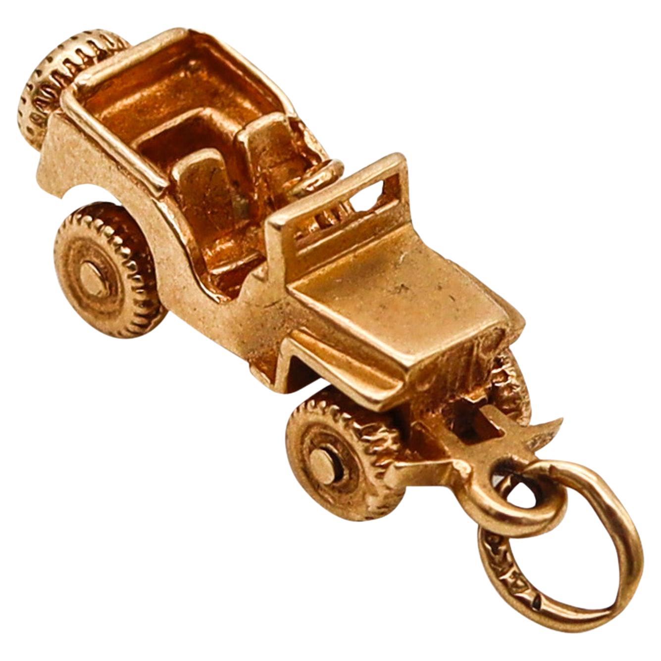 Retro 1940 Miniature JEEP CAR Pendant Charm in Solid 14Kt Yellow Gold For Sale