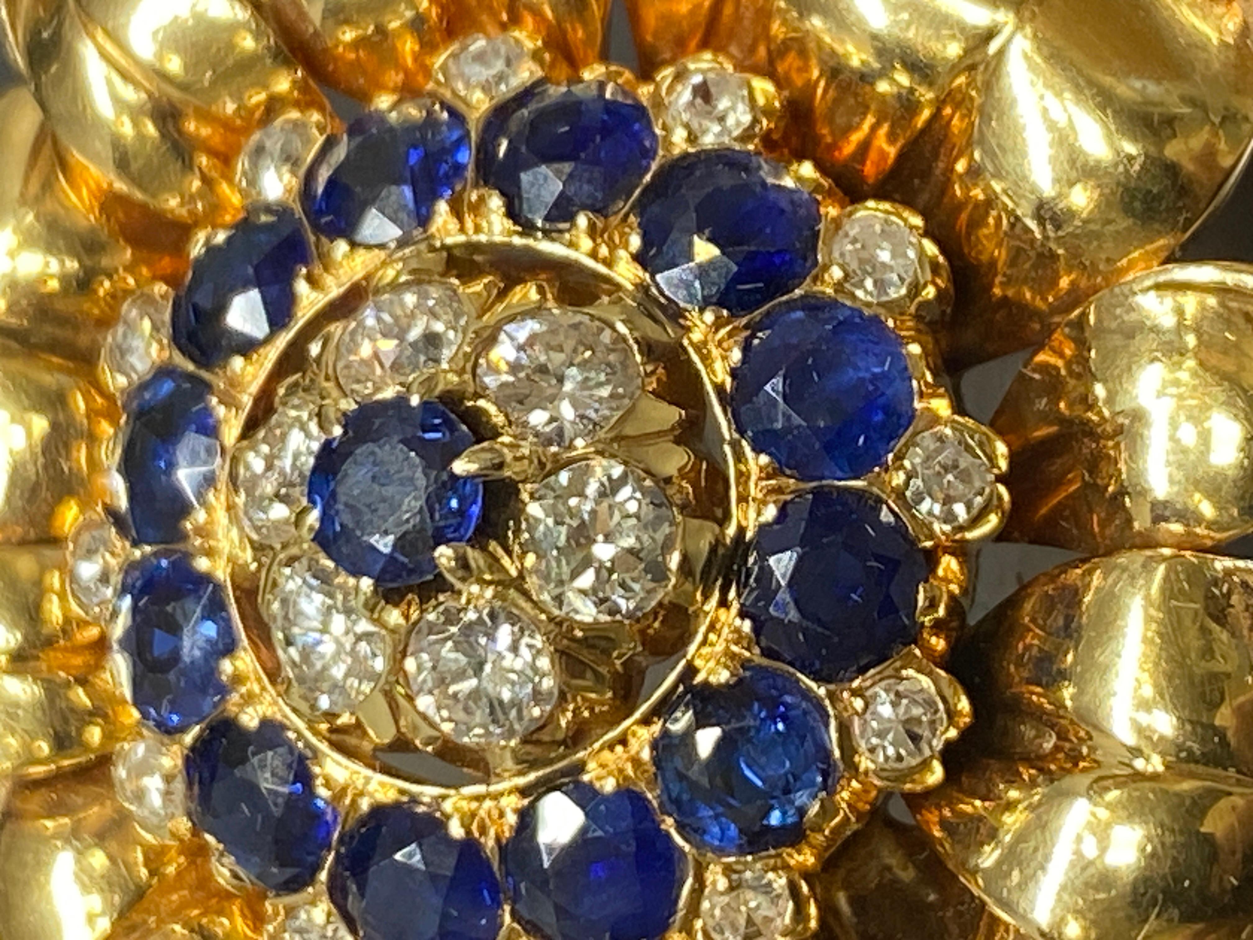 RETRO 1940's 14k Yellow Gold Natural Blue Sapphire & Diamond Sun Flower Brooch For Sale 5
