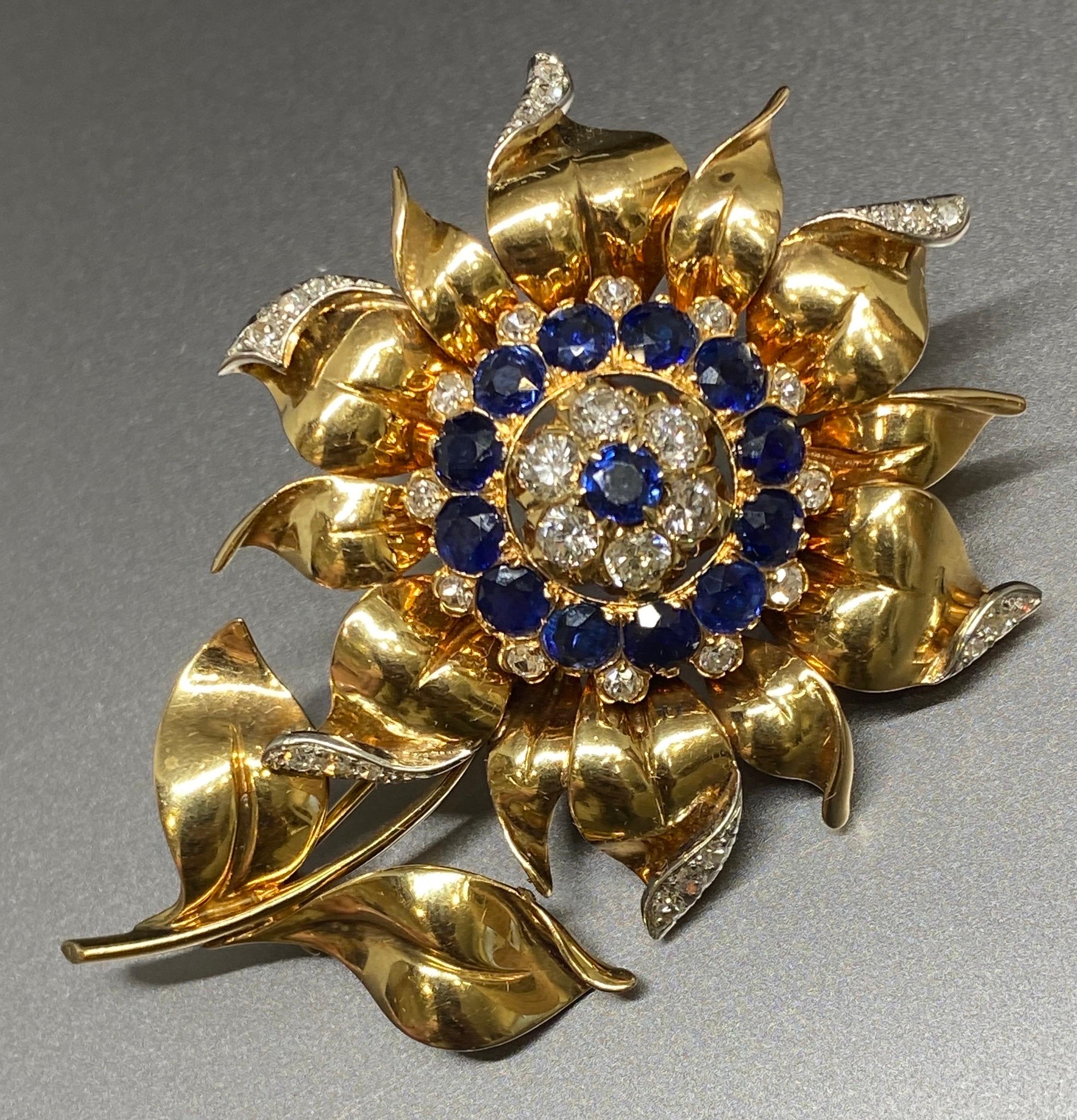 RETRO 1940er Jahre 14k Gelbgold natürlicher blauer Saphir & Diamant Sonnenblumenbrosche im Angebot 2