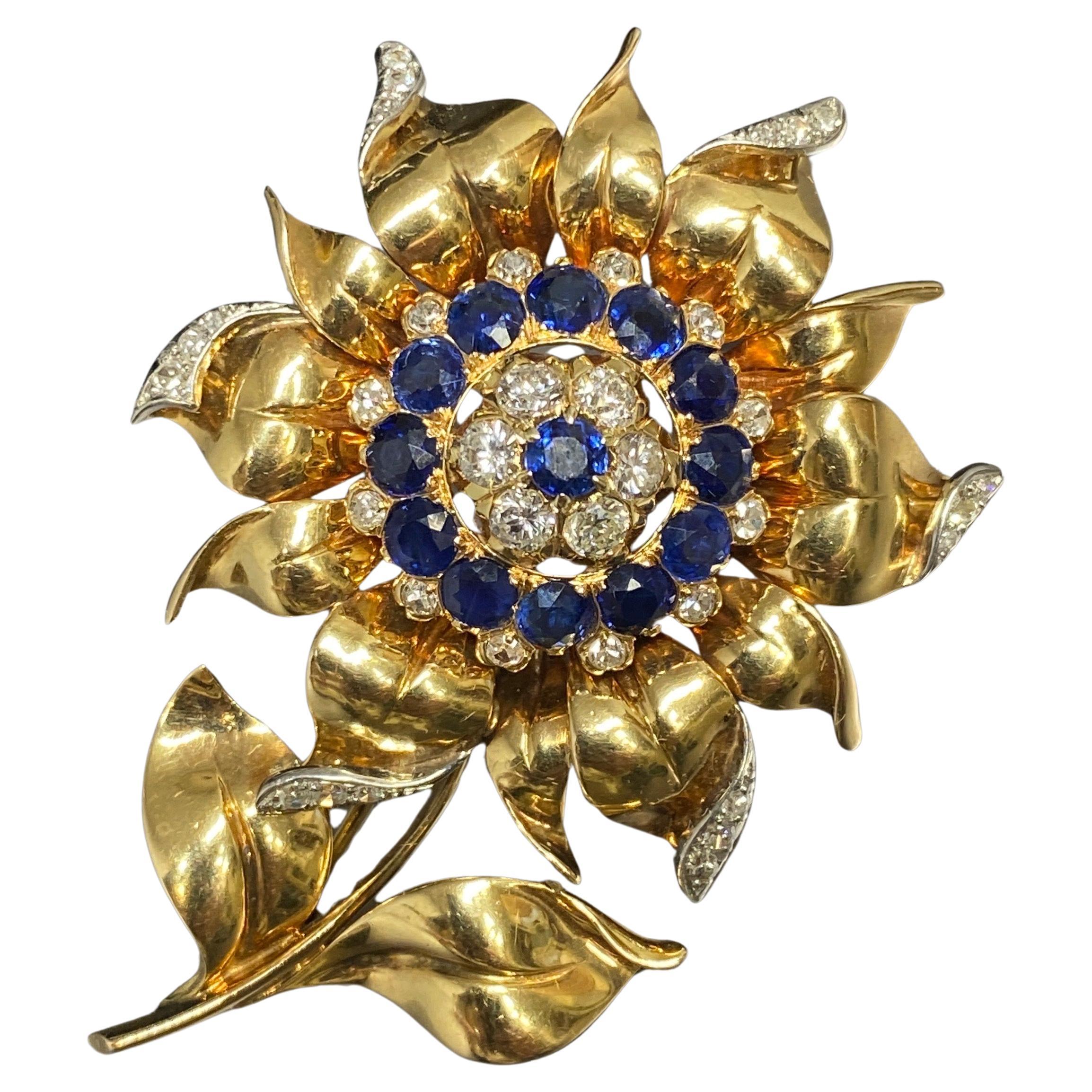 RETRO 1940's 14k Yellow Gold Natural Blue Sapphire & Diamond Sun Flower Brooch For Sale