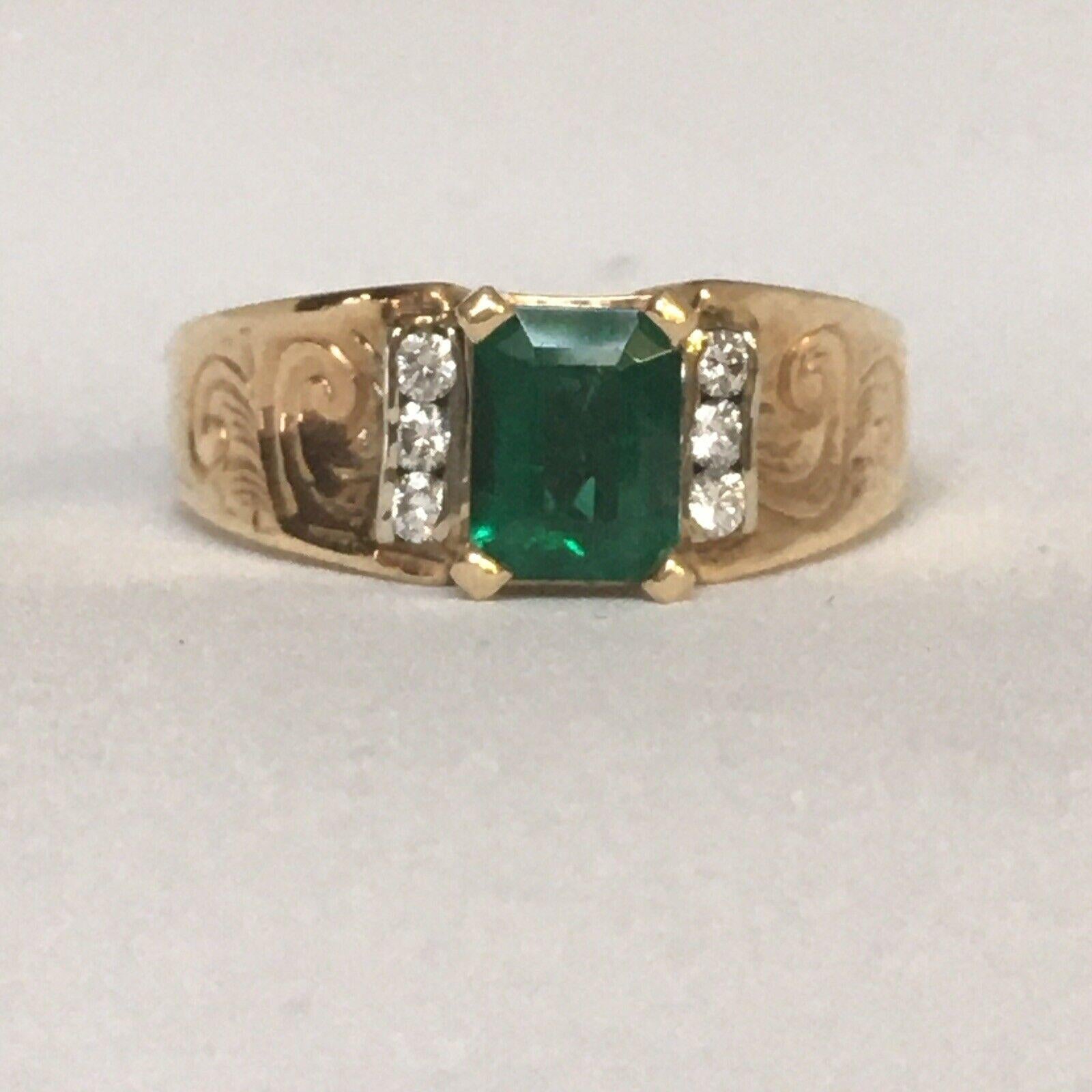 Retro 1940s 1.75 Carat Natural Columbian Emerald 14k Gold Diamond Ring For Sale 3
