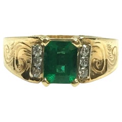 Retro 1940s 1.75 Carat Natural Columbian Emerald 14k Gold Diamond Ring