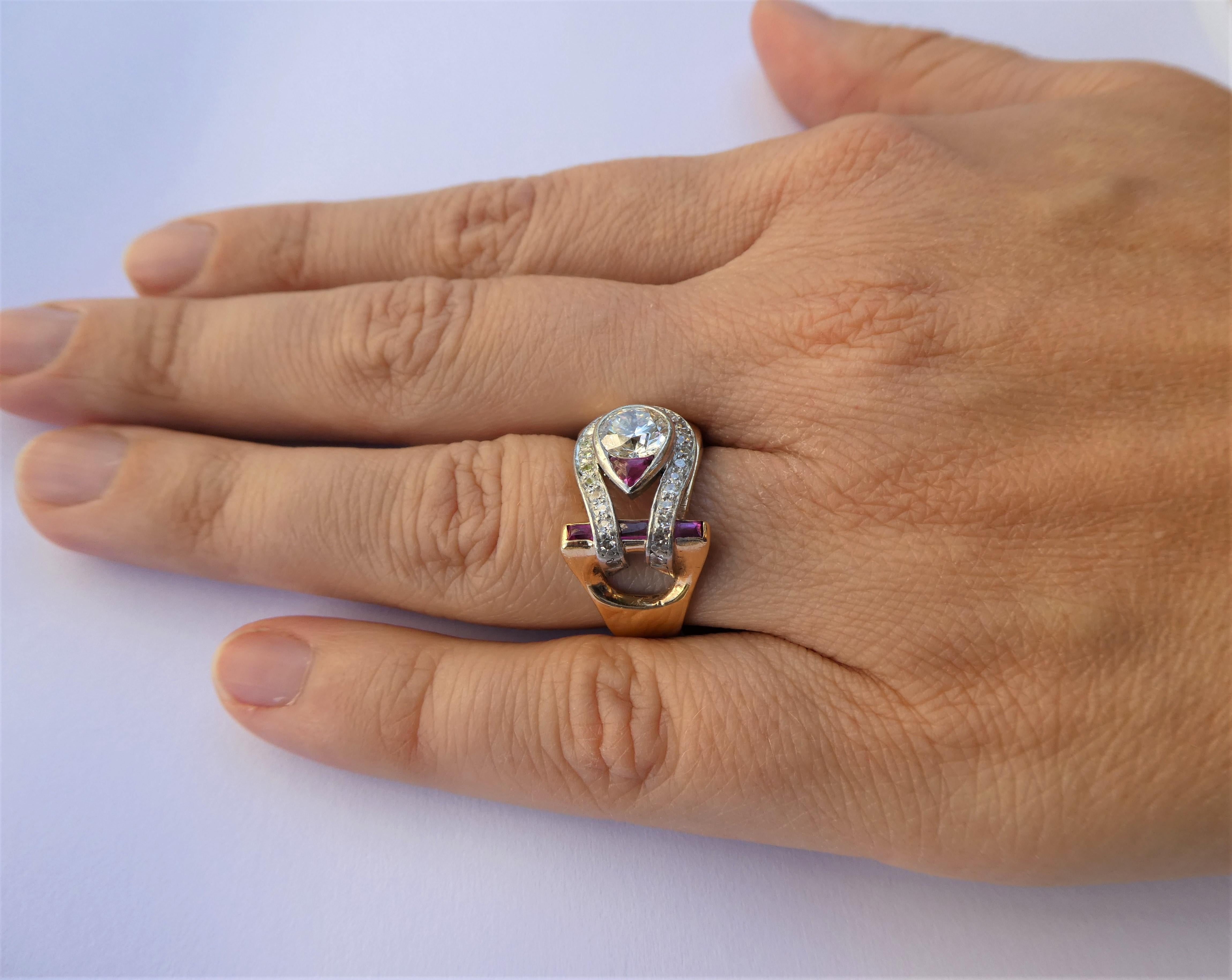 Retro 1940s Asymmetrical Ruby Diamond 18 Karat Rose Gold Platinum Cocktail Ring For Sale 4