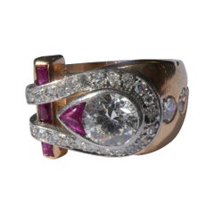 Retro 1940s Asymmetrical Ruby Diamond 18 Karat Rose Gold Platinum Cocktail Ring