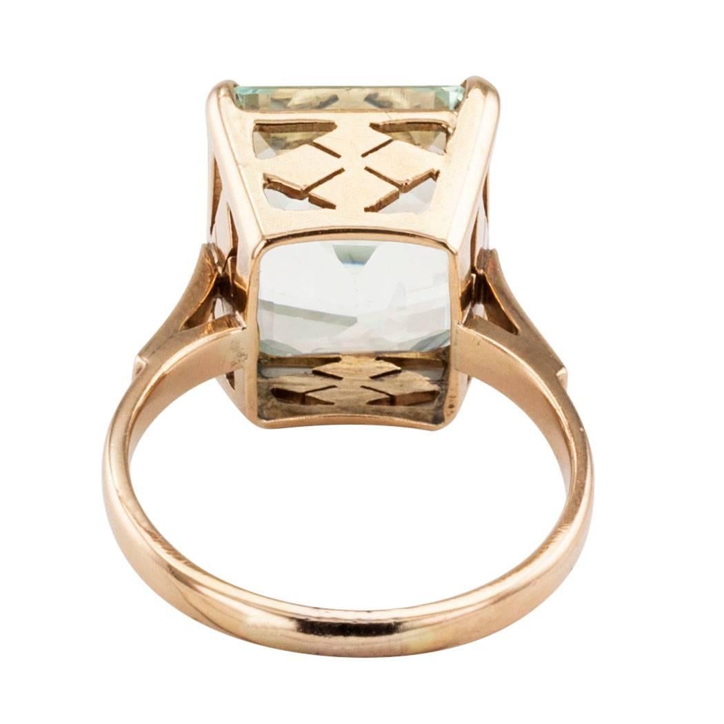 Women's Retro 1940s Emerald Cut Aquamarine Gold Cocktail Ring