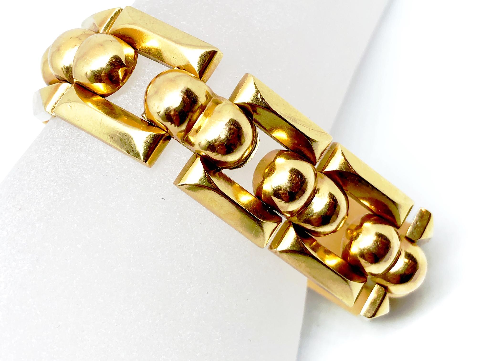 Retro 1940s Geometric Design Yellow Gold Bracelet In Good Condition In London, GB
