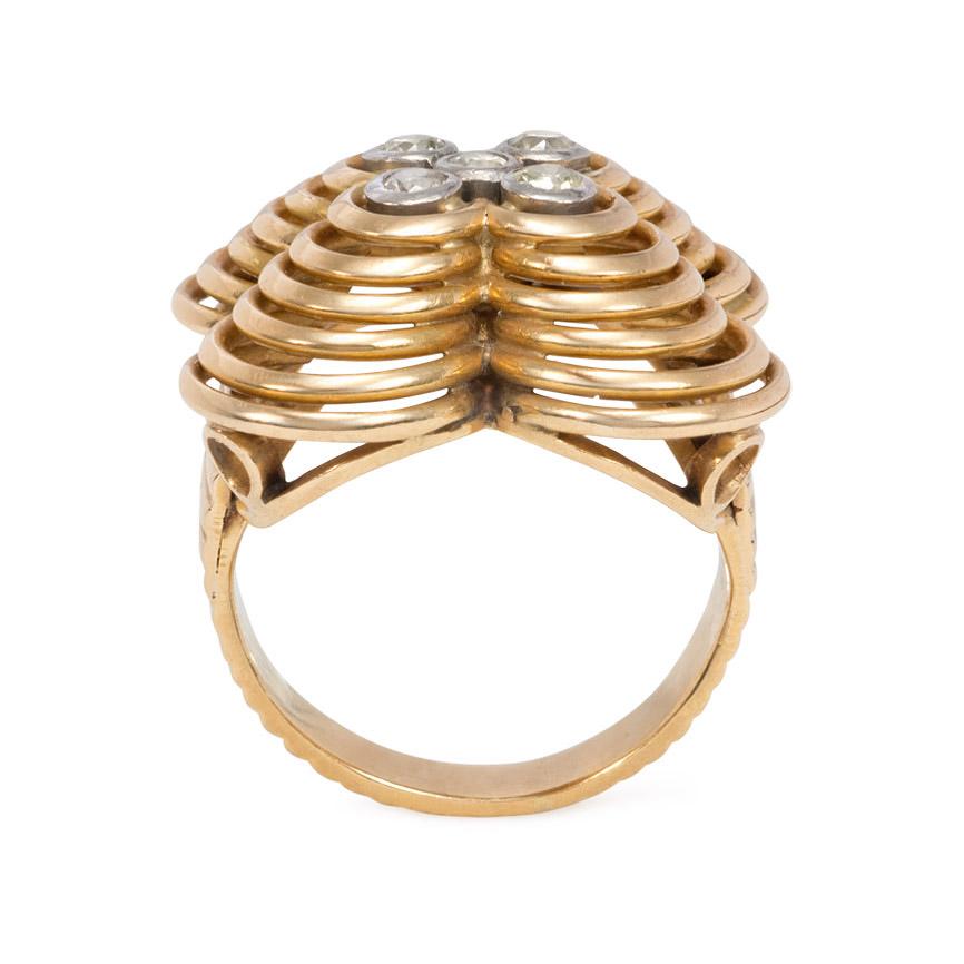 Round Cut Retro 1940s Gold Wirework Flower Form Ring with Diamonds and Ribbed Band