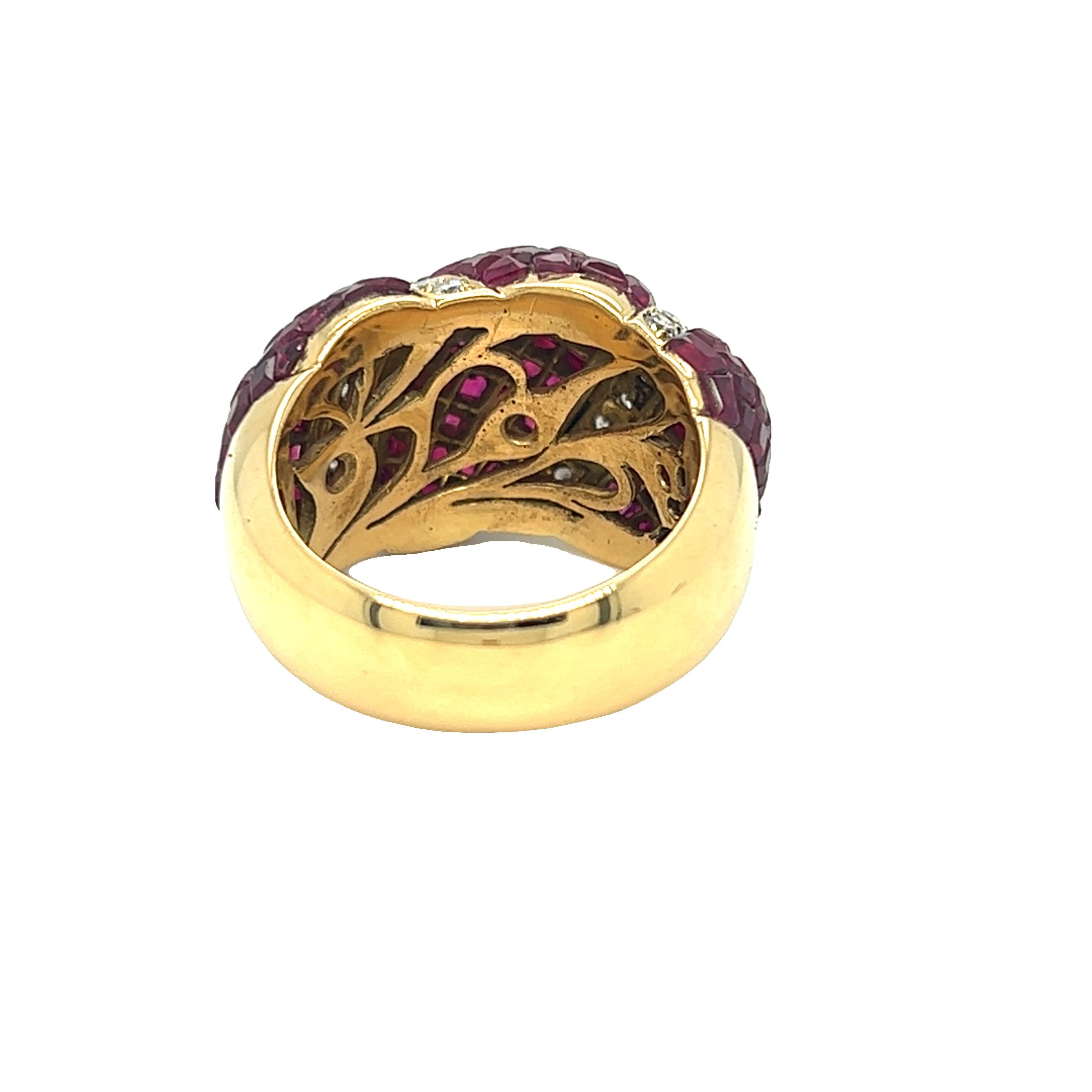 Women's or Men's Retro 1940s Invisible Set Square Ruby and Diamond Dome Ring 18K Yellow Gold For Sale