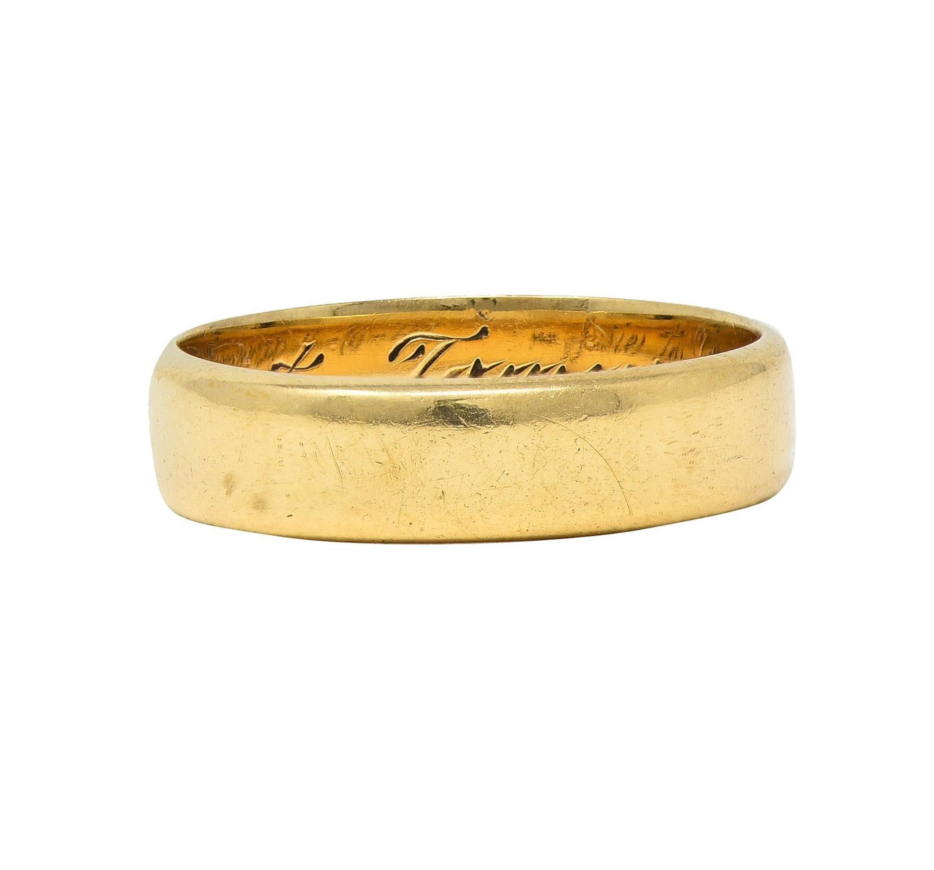 Retro 1943 14 Karat Yellow Gold Vintage Wedding Band Ring 2