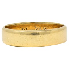 Retro 1943 14 Karat Yellow Gold Vintage Wedding Band Ring