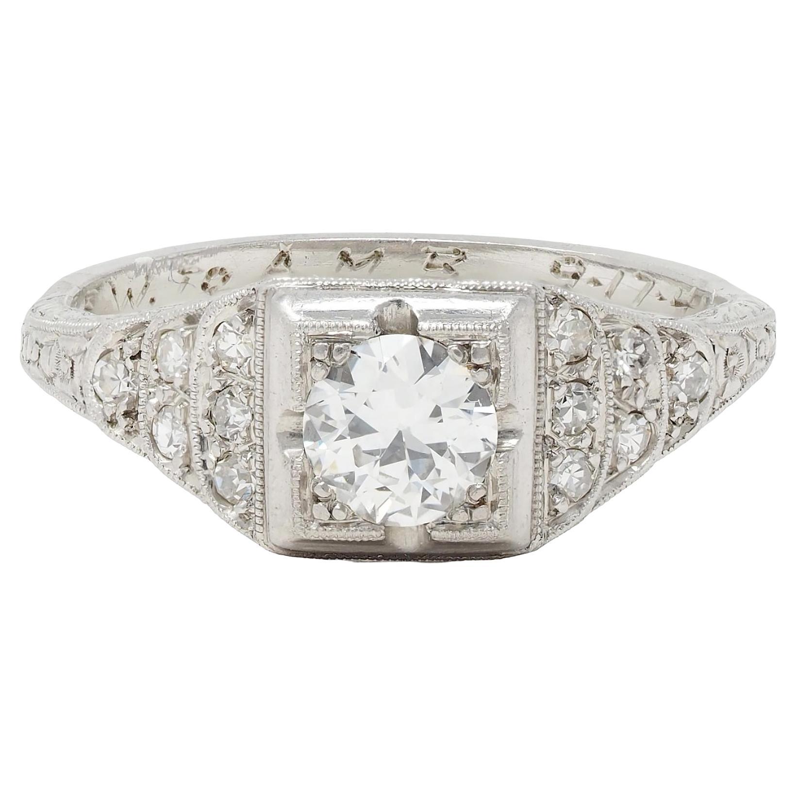 Retro 1945 0.70 CTW Diamond Platinum Vintage Stepped Engagement Ring en vente