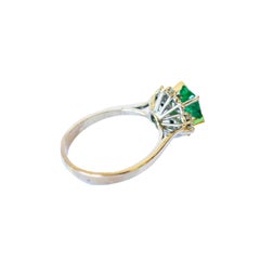 0.24 carat Diamond and 0.75 carat Emerald Gold Ring