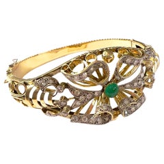 Vintage 1945 with Diamonds and Emerald 18K Gold Bracelet