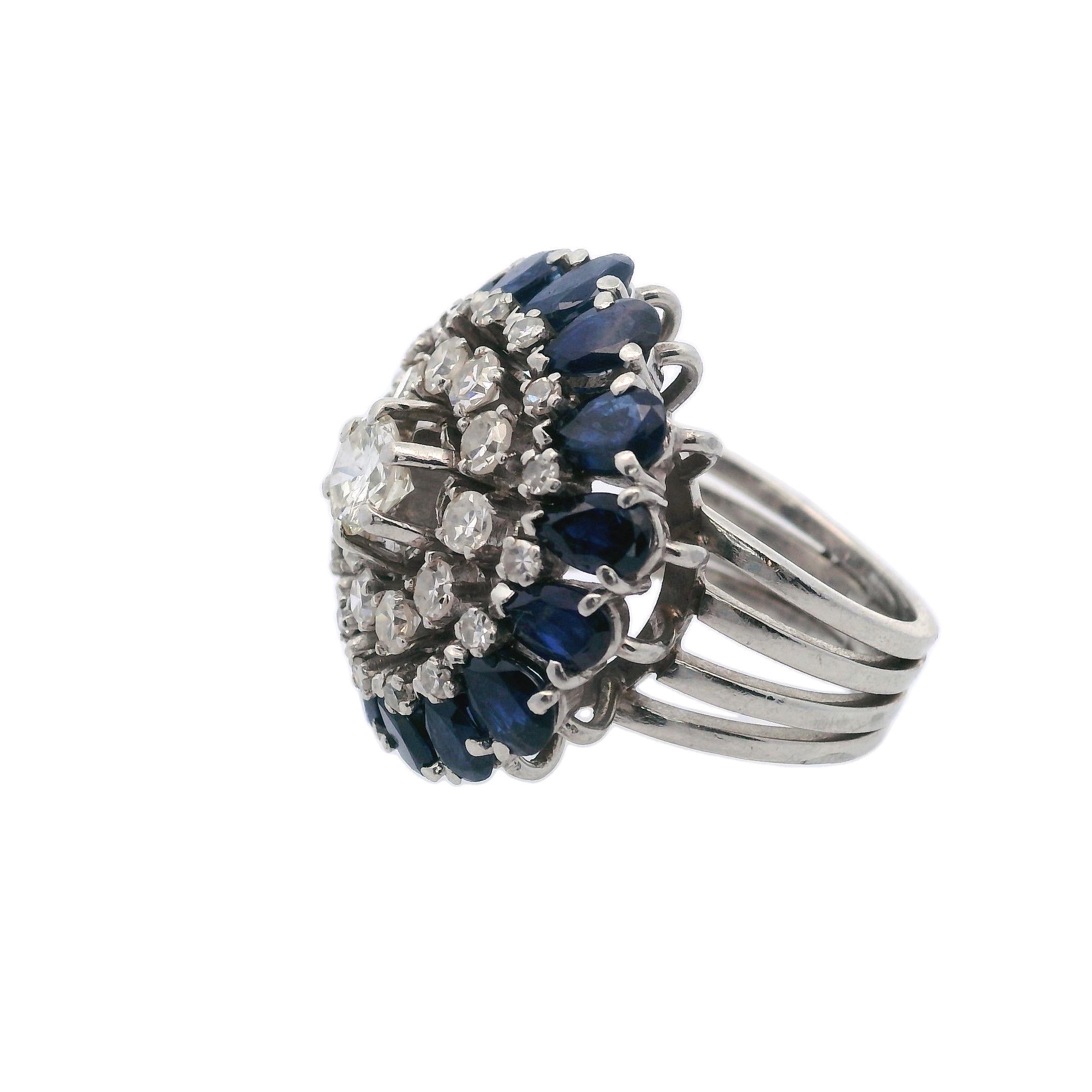 Retro 1950 Platinring mit 4,50 Karat Diamanten und Saphiren für Damen oder Herren im Angebot