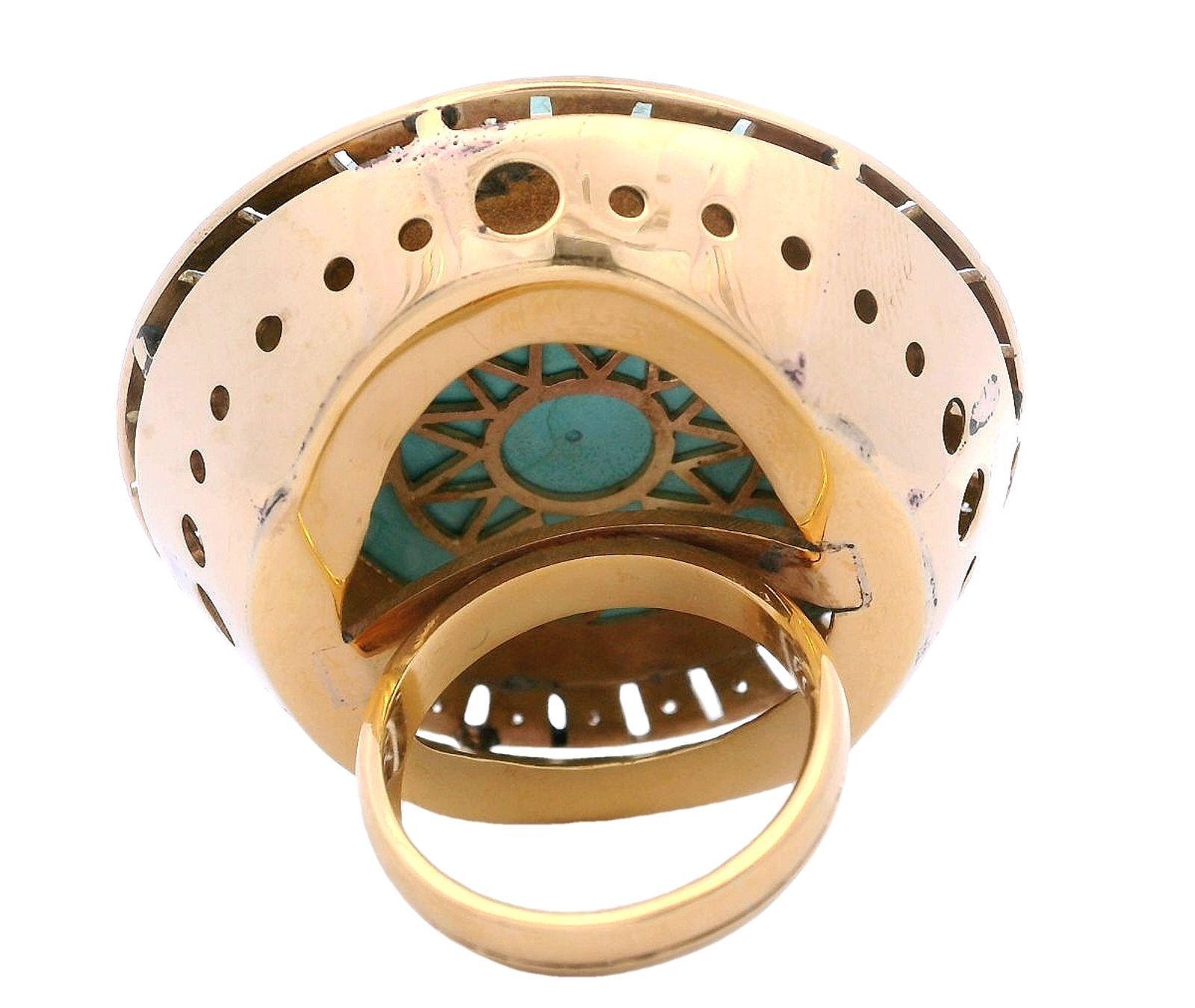 Bague rétro 1950 en or jaune 18 carats avec une turquoise et des diamants 115 carats Excellent état - En vente à Aventura, FL