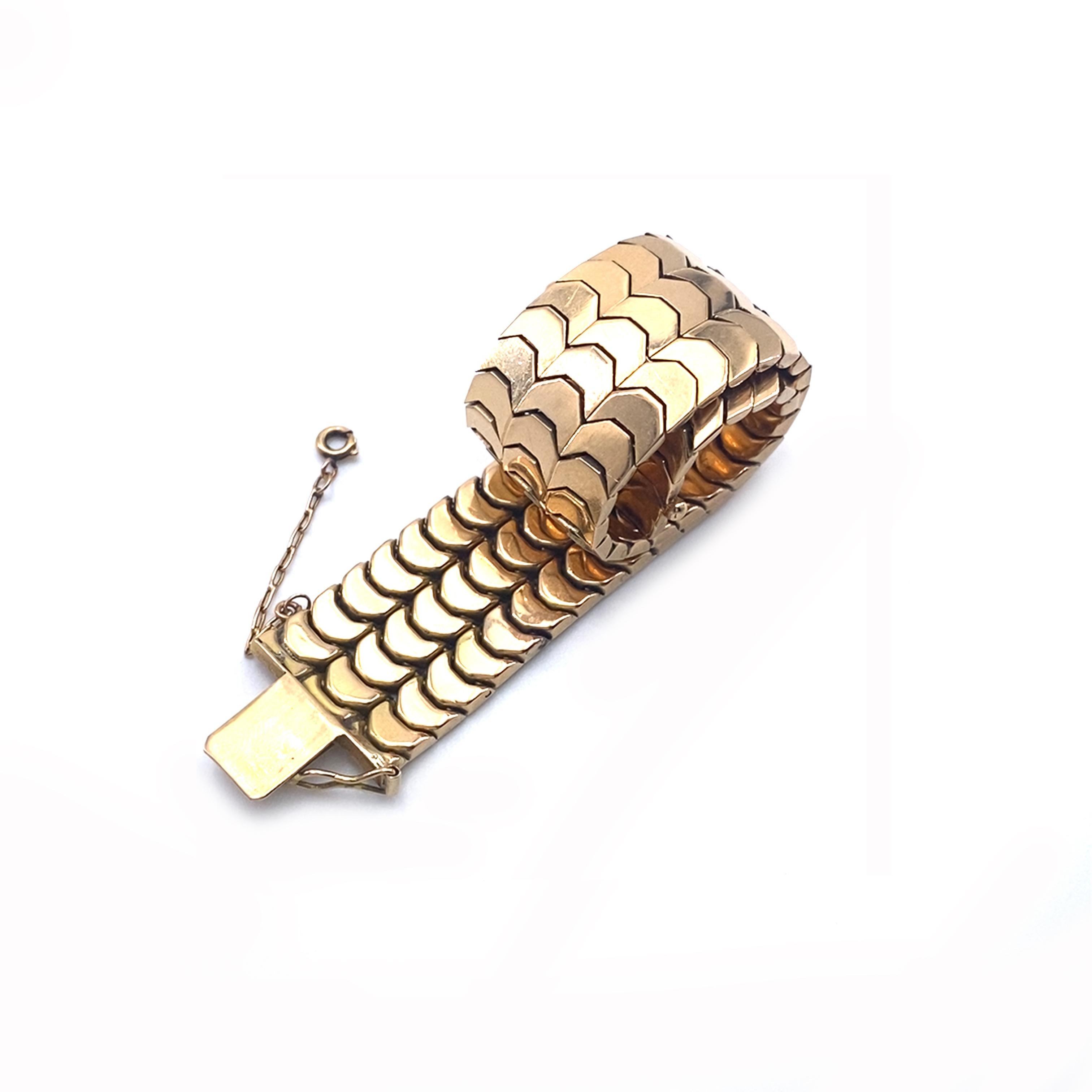 Retro 1950 wide Bracelet in 18kt rose Gold For Sale 2
