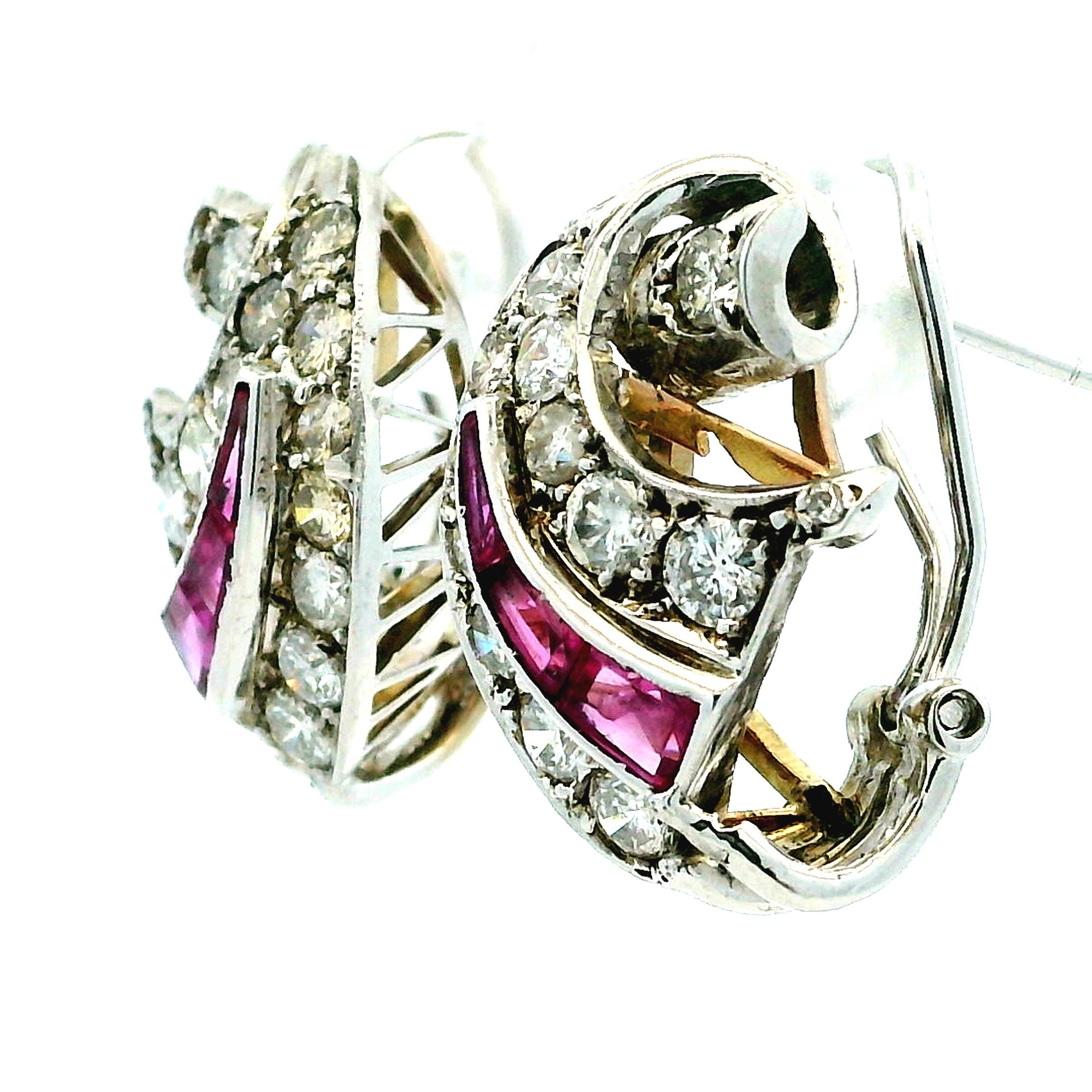 Orecchini retrò anni '50 in oro bianco 14K con diamanti e rubini, 2 carati di diametro e 1 carato di rubino in vendita 4