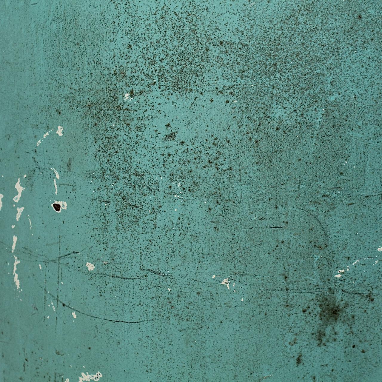 Acciaio Cestino retrò anni '50 MCM Industrial dipinto di verde turchese a forma di proiettile in acciaio