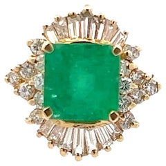 Retro 1960s 14K and 18K Yellow Gold Emerald & Round/Baguette Diamond Ring 