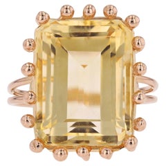 Retro 1960s 17.40 Carats Citrine 18 Karat Yellow Gold Cocktail Ring