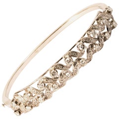 Retro 1970 Diamond Floral Garland 18K White Gold Bangle Bracelet