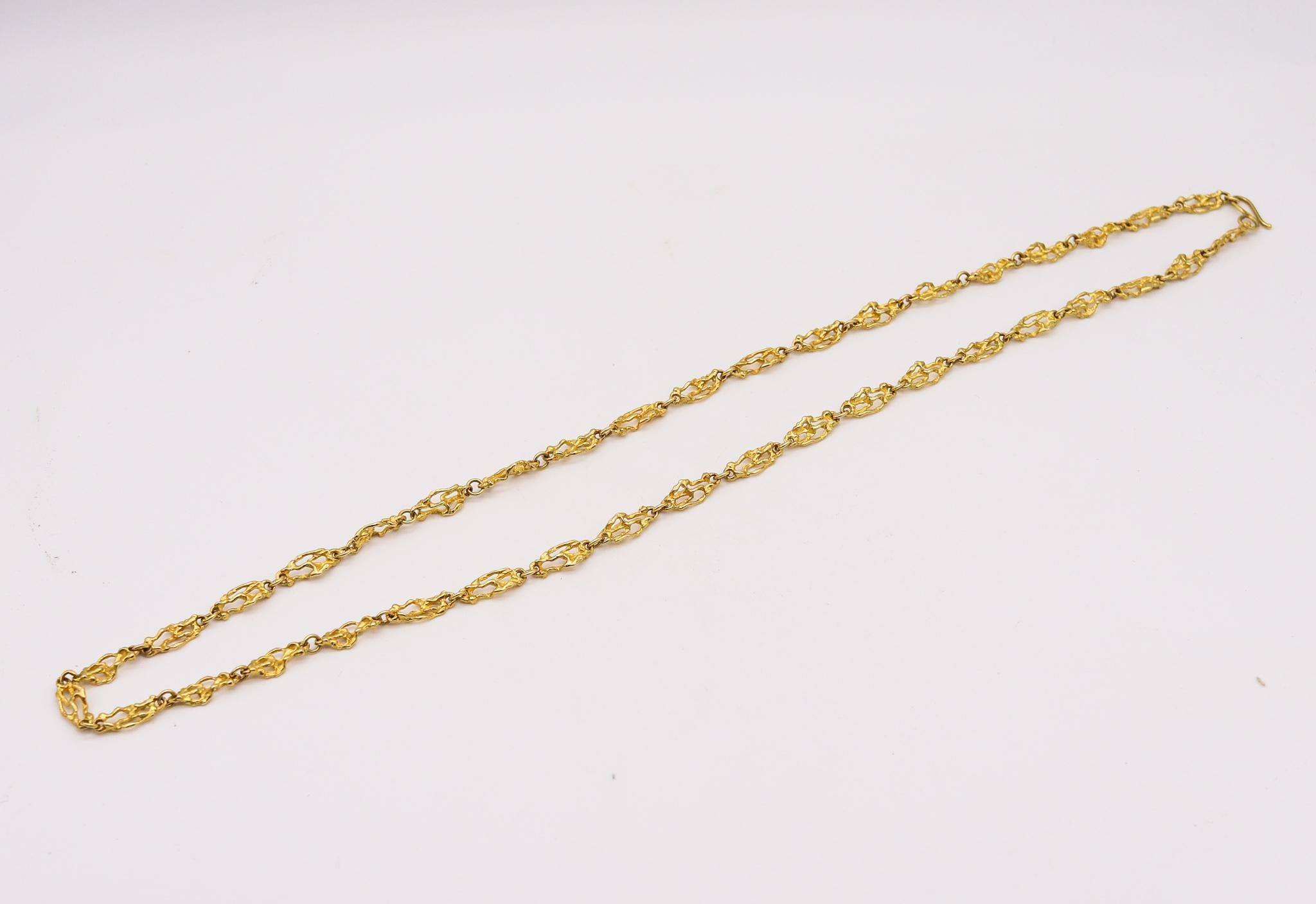 Women's or Men's Retro 1970 Modernist Chain with Organic Textured Links in 18Kt Yellow Gold For Sale