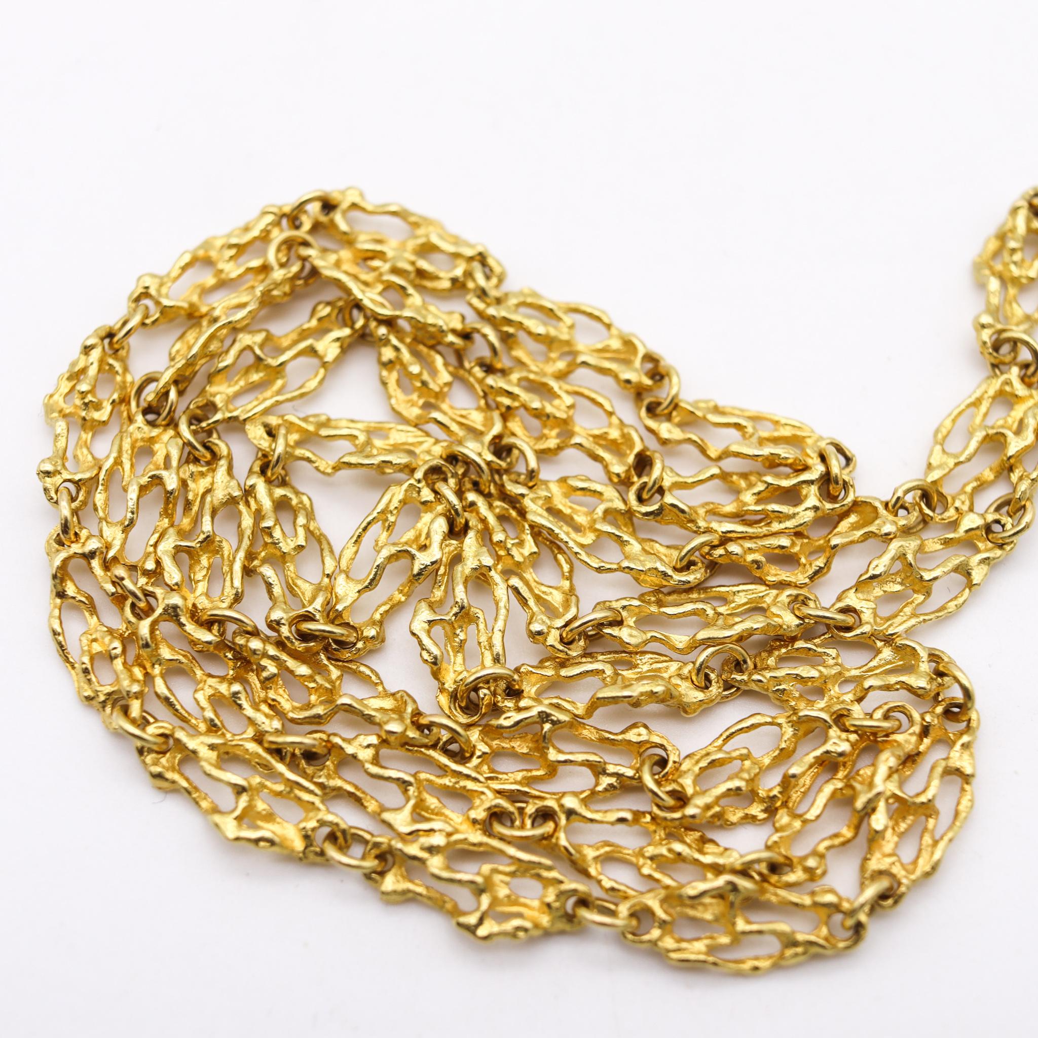 Retro 1970 Modernist Chain with Organic Textured Links in 18Kt Yellow Gold For Sale 1