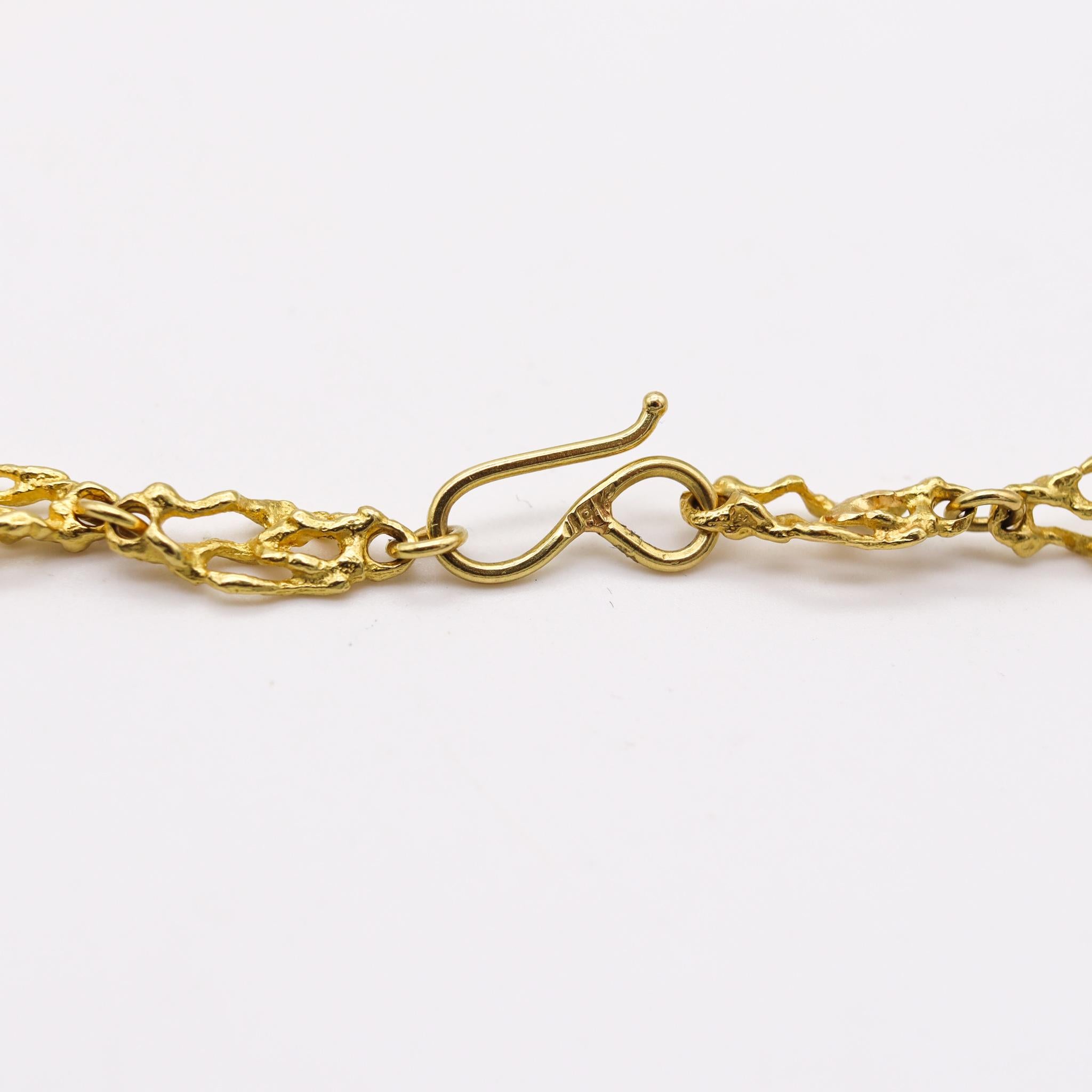 Retro 1970 Modernist Chain with Organic Textured Links in 18Kt Yellow Gold For Sale 2
