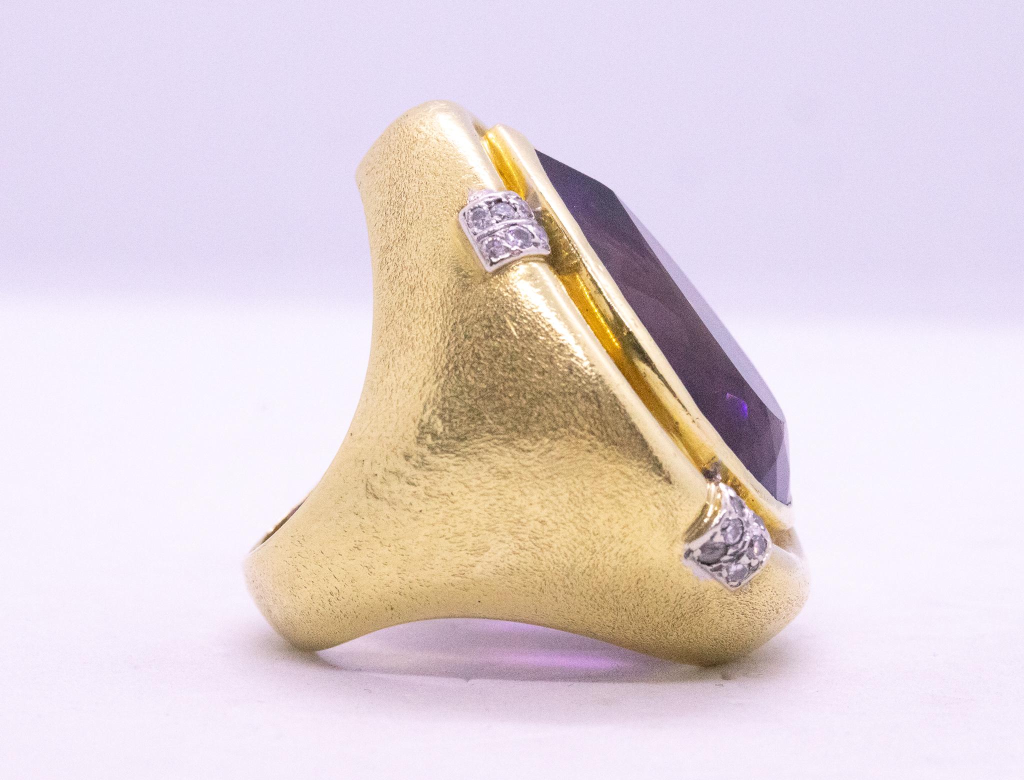 Retro 1970 Oversized Cocktail Ring 18Kt Gold 31.77 Cts in Diamonds and Amethyst 4