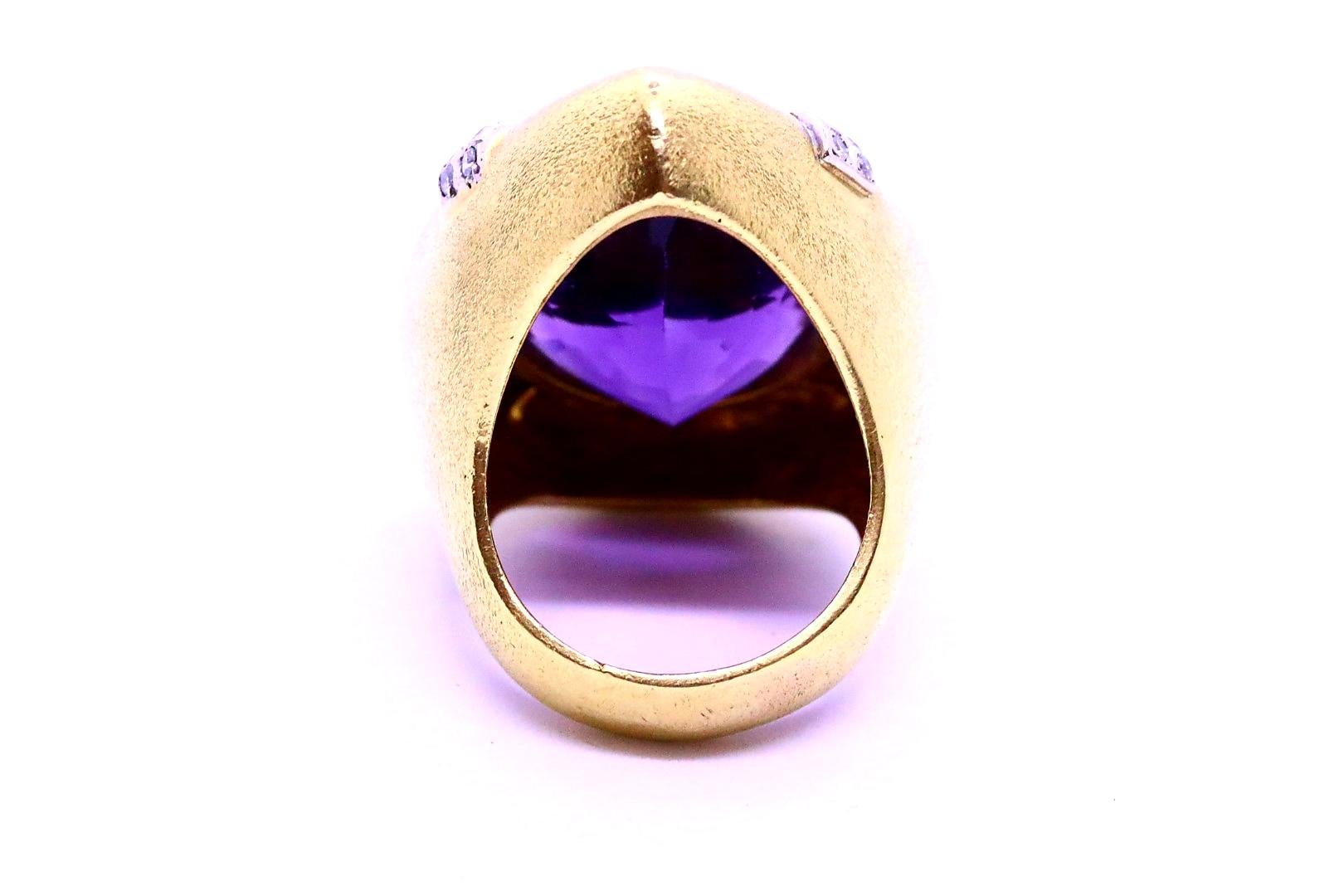 Retro 1970 Oversized Cocktail Ring 18Kt Gold 31.77 Cts in Diamonds and Amethyst 2