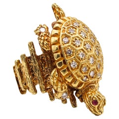 Retro 1970 Turtle Convertible Turtle Ring Brooch 18Kt Gold with Diamonds & Ruby