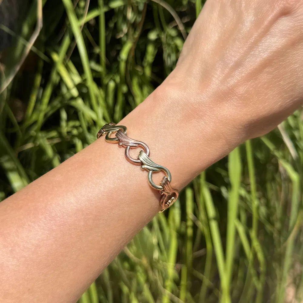 Rétro Retro 2-Tone Green and Rose Gold Stylized Link Vintage Bracelet en vente